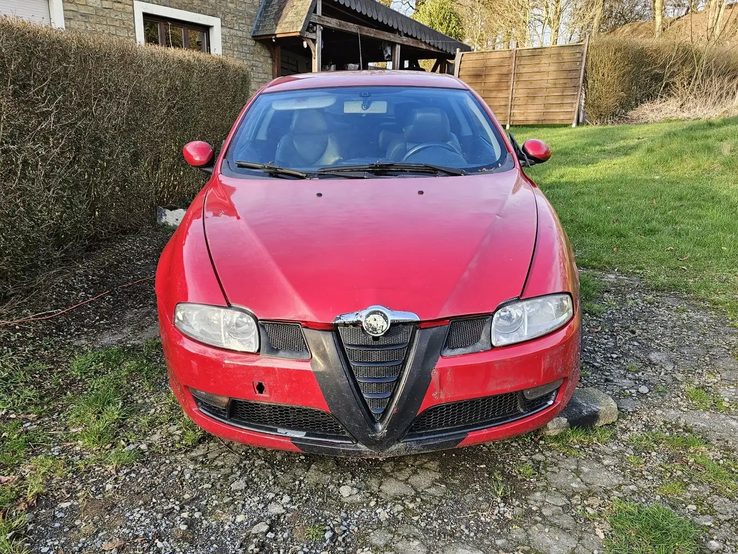 Alfa Romeo GT 1.9 JTD Distinctive Rouge - 1