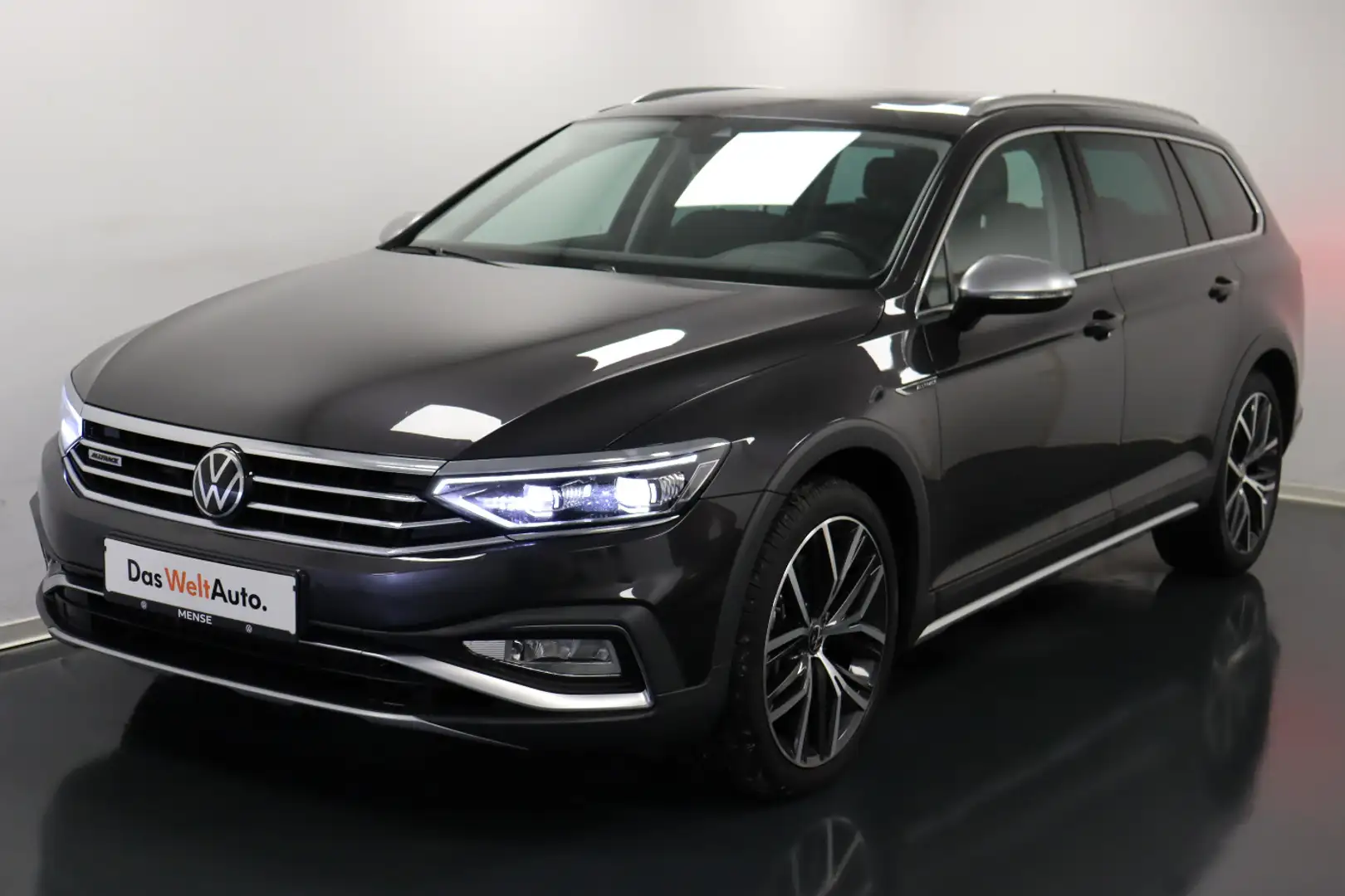 Volkswagen Passat Alltrack 2.0 TSI 4Motion DSG siva - 2