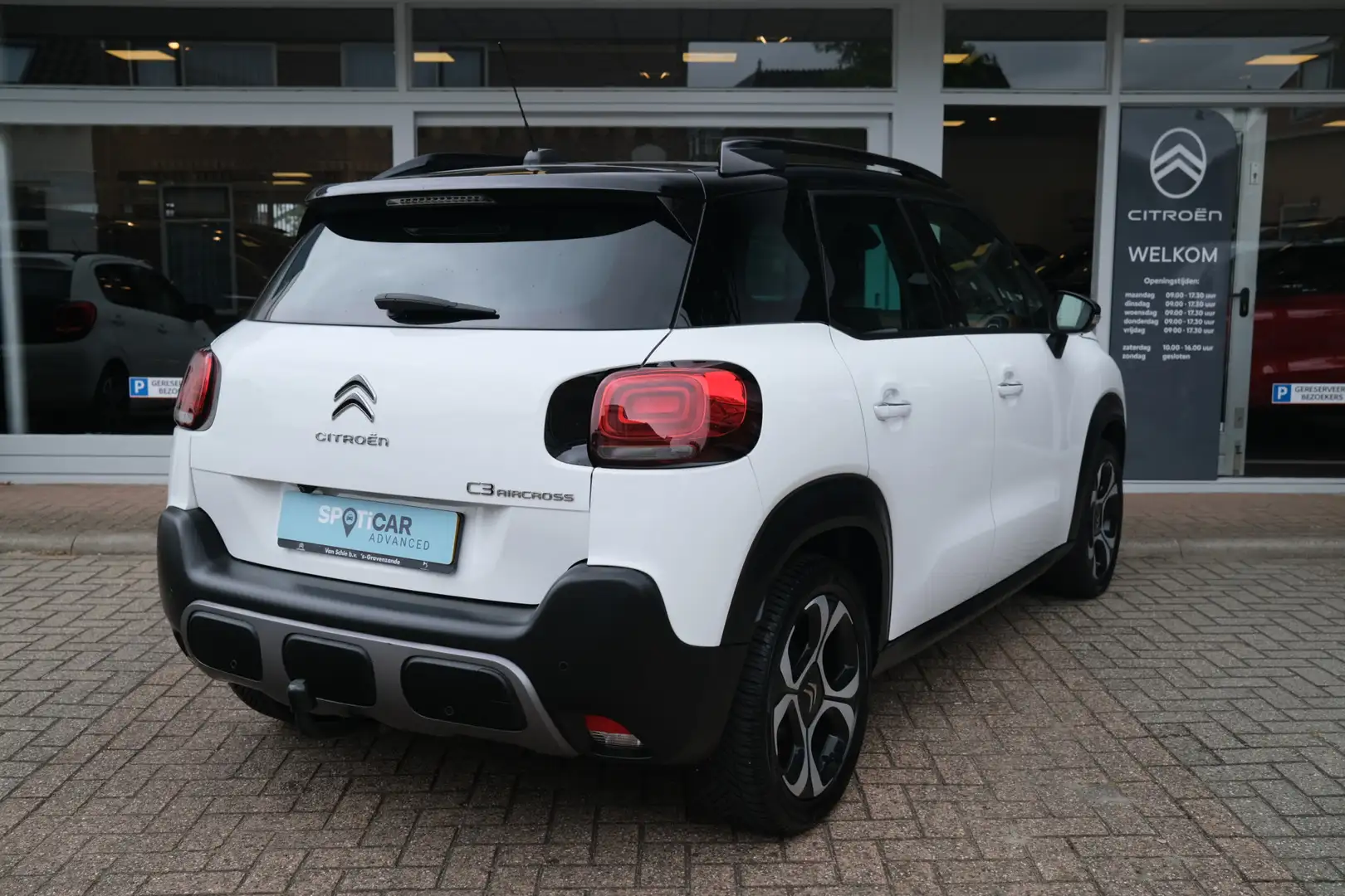 Citroen C3 Aircross PT 110 Shine Carplay | Schuifdak | Cruise | Leder Blanc - 2