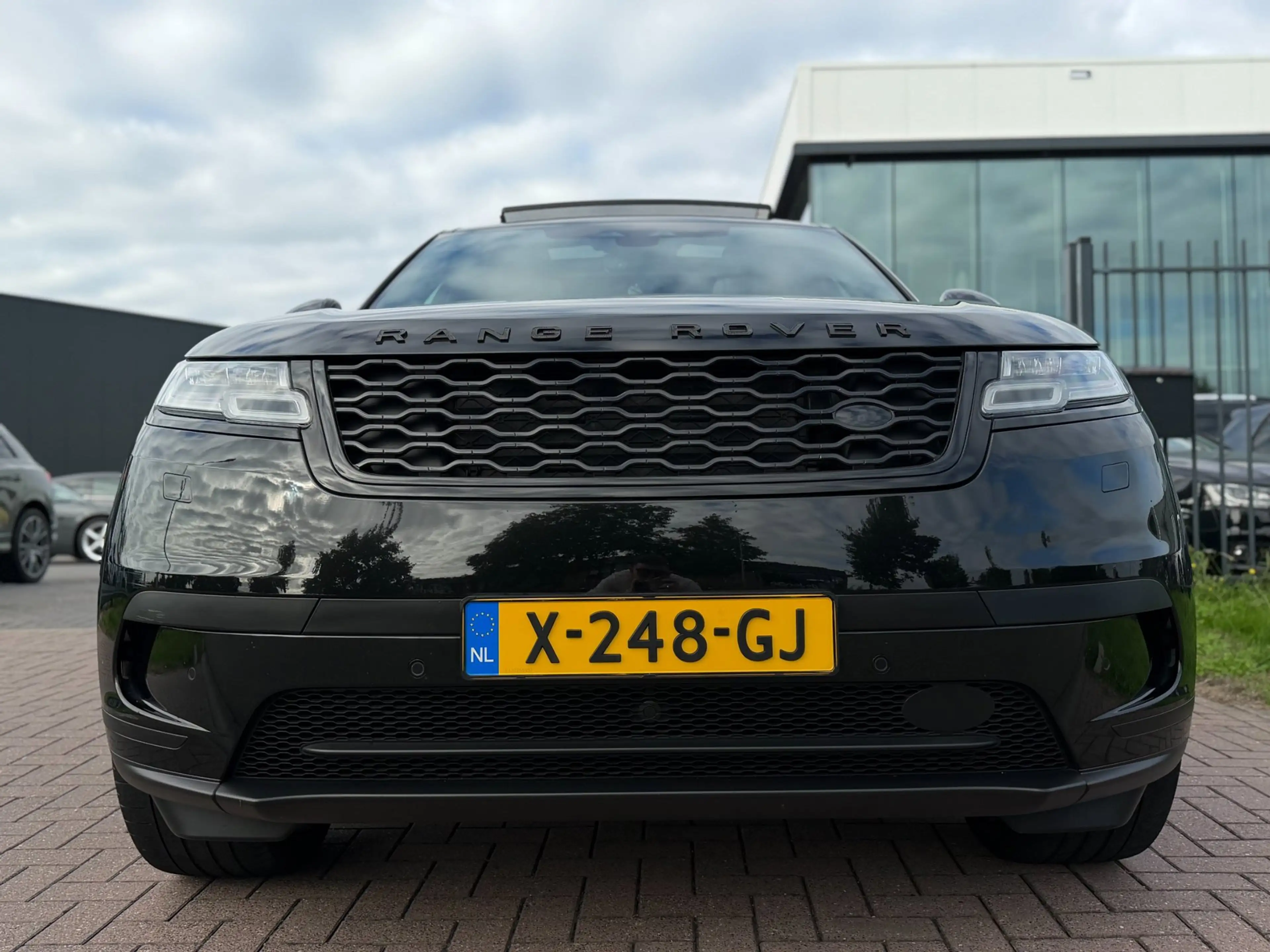 Land Rover Range Rover Velar 2.0 P400e S 2022 Full Black ! Pano BTW — photo 4