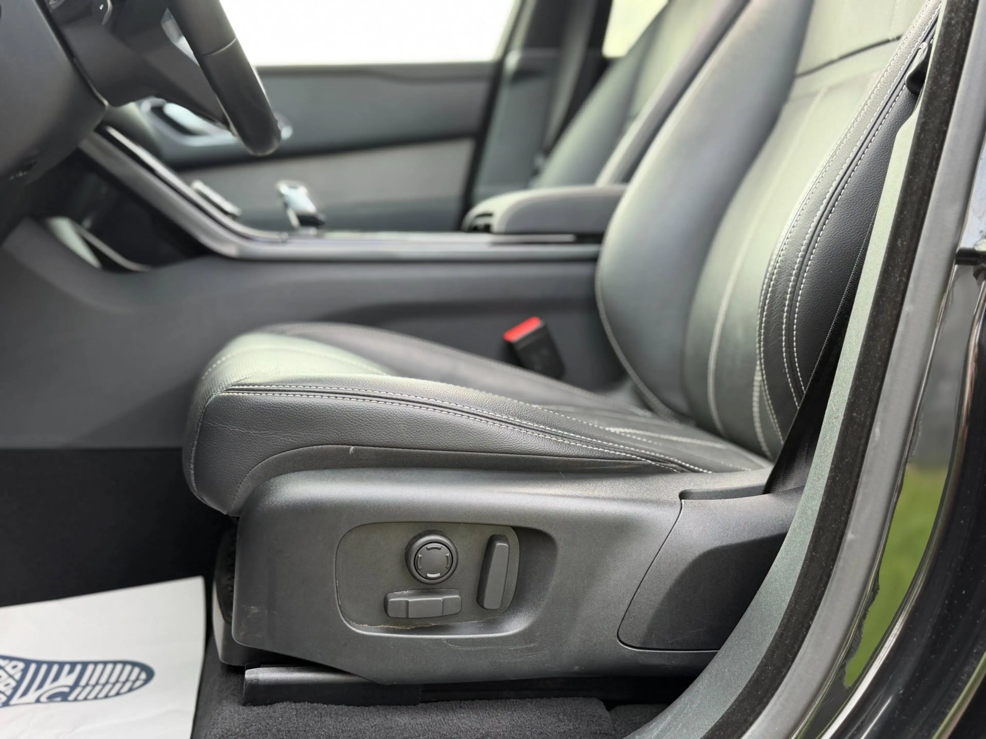 Land Rover Range Rover Velar 2.0 P400e S 2022 Full Black ! Pano BTW — photo 20