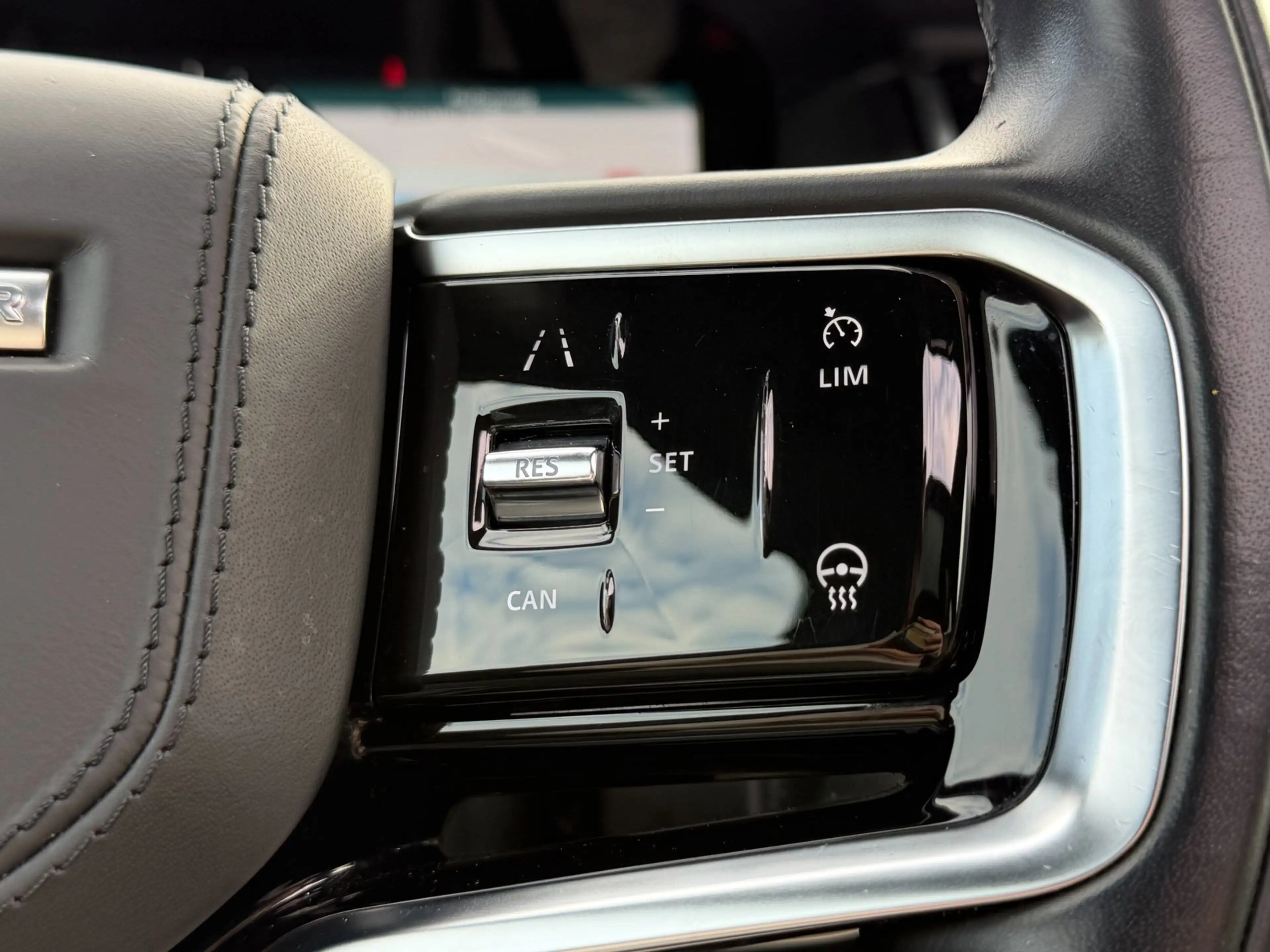 Land Rover Range Rover Velar 2.0 P400e S 2022 Full Black ! Pano BTW — photo 38