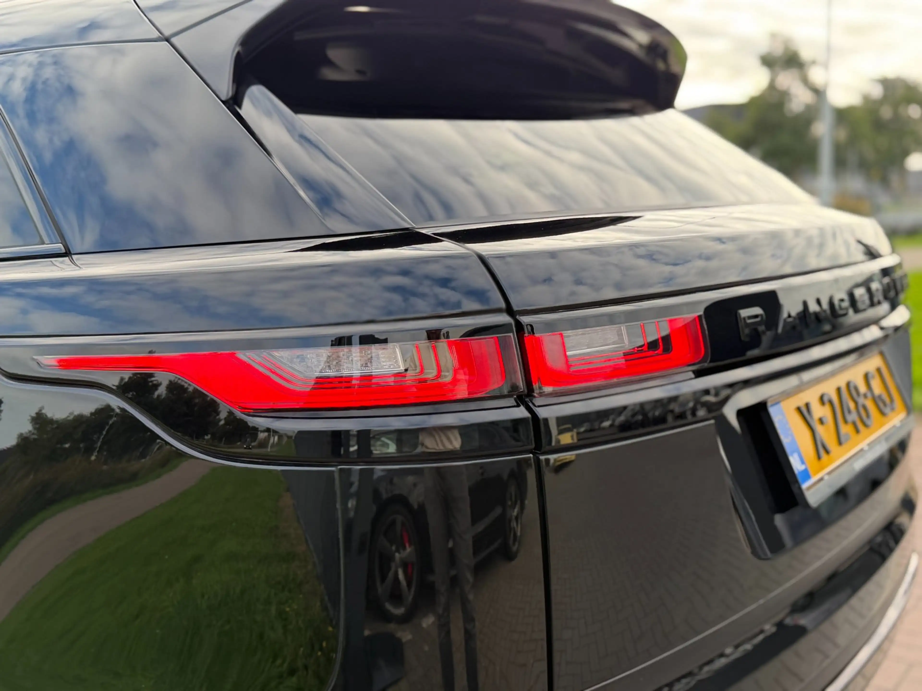 Land Rover Range Rover Velar 2.0 P400e S 2022 Full Black ! Pano BTW — photo 15