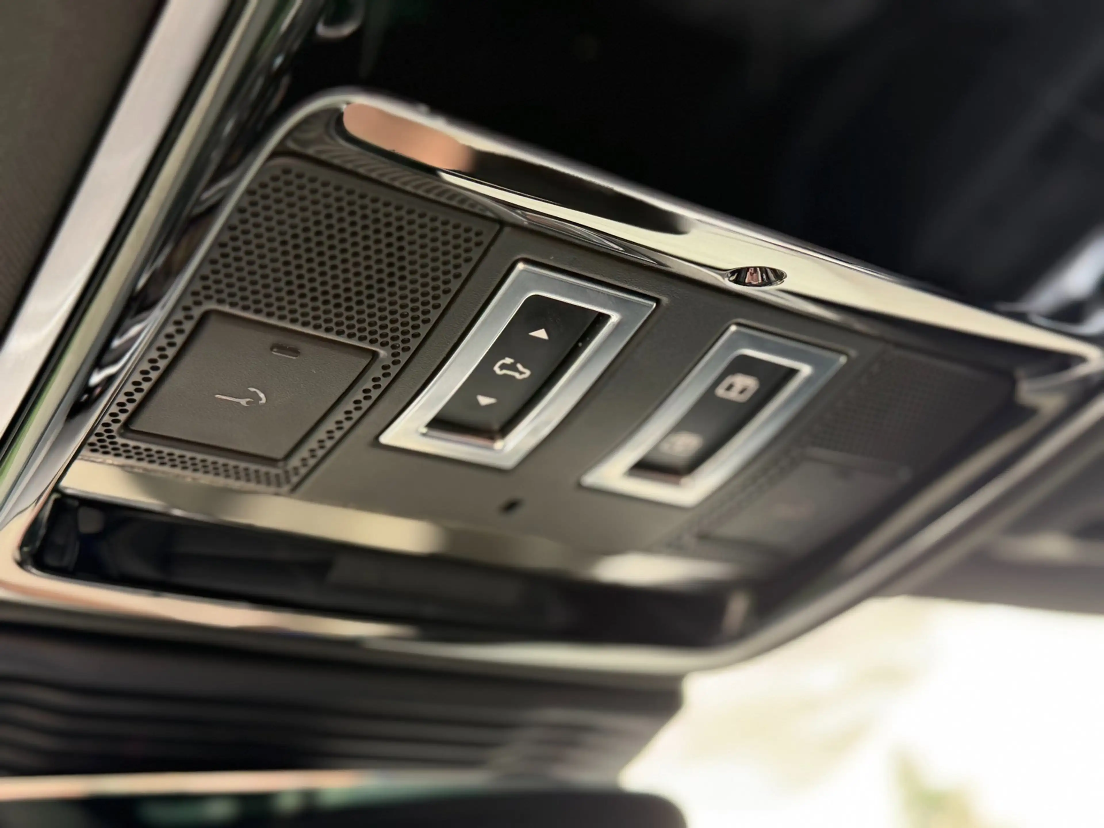Land Rover Range Rover Velar 2.0 P400e S 2022 Full Black ! Pano BTW — photo 33