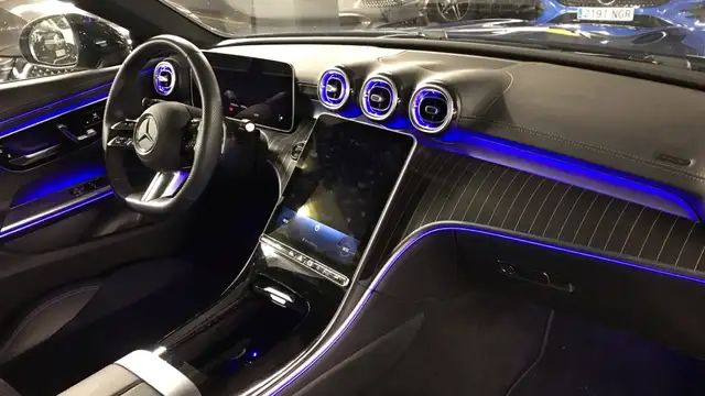 Mercedes-Benz Cle view 10
