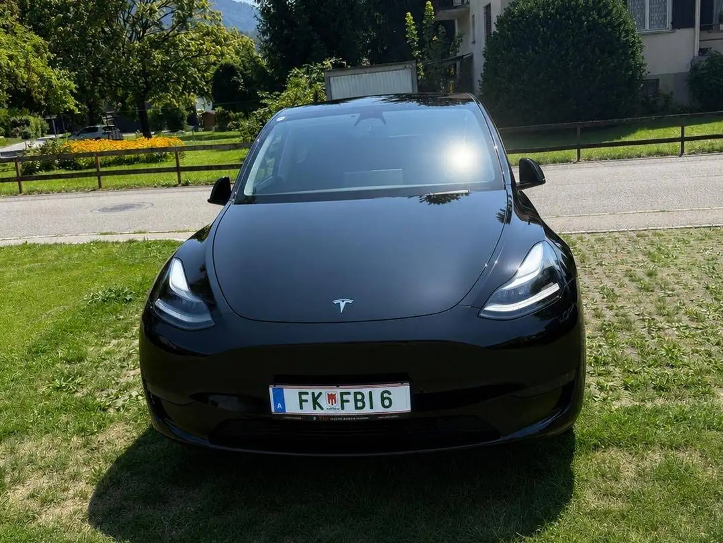 Tesla Model Y Model Y Maximale Reichweite Dualmotor Allradantrieb Schwarz - 1