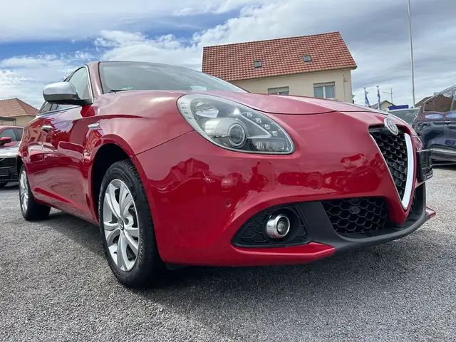 Alfa Romeo Giulietta SUPER SHZ + NAVI + PDC