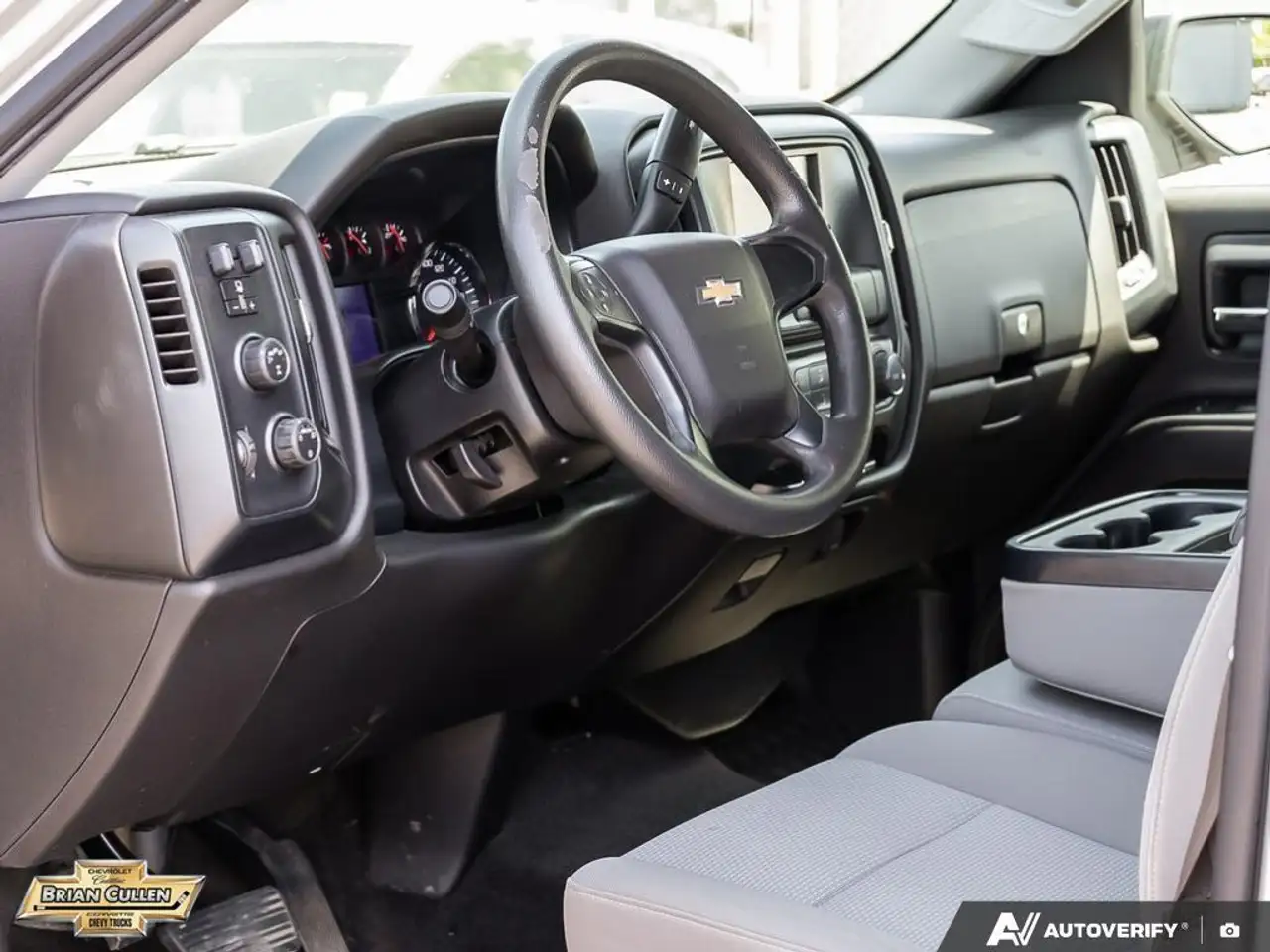 Chevrolet Silverado 1500 снимка Chevrolet Silverado 1500
