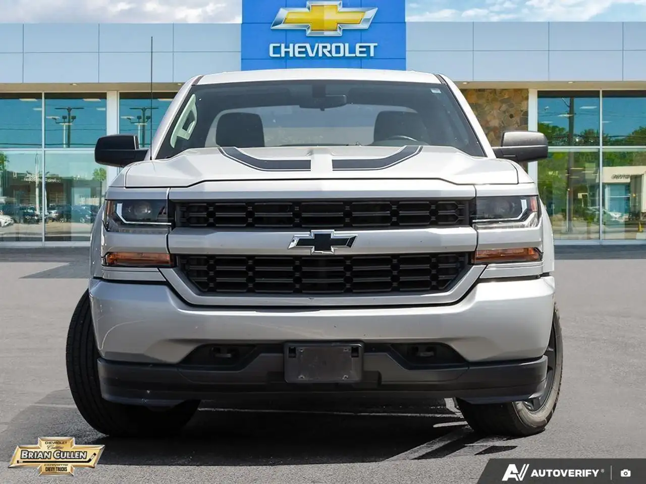 Chevrolet Silverado 1500 снимка Chevrolet Silverado 1500