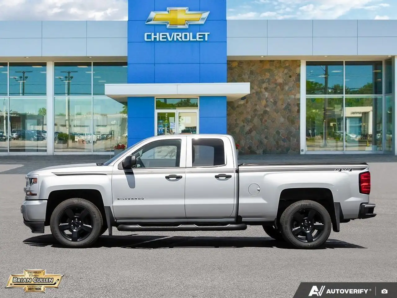 Chevrolet Silverado 1500 снимка Chevrolet Silverado 1500