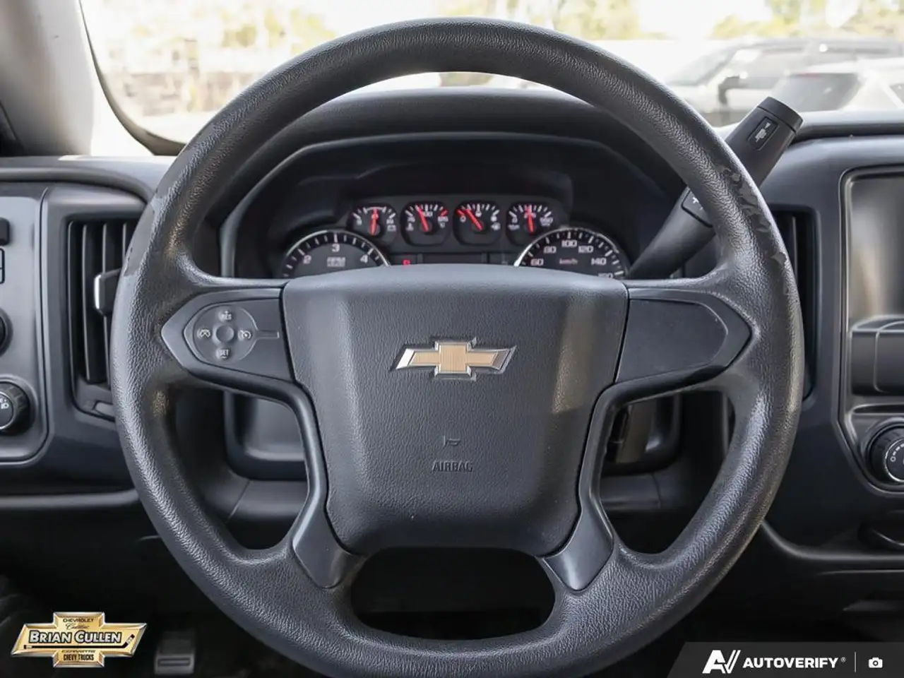 Chevrolet Silverado 1500 снимка Chevrolet Silverado 1500