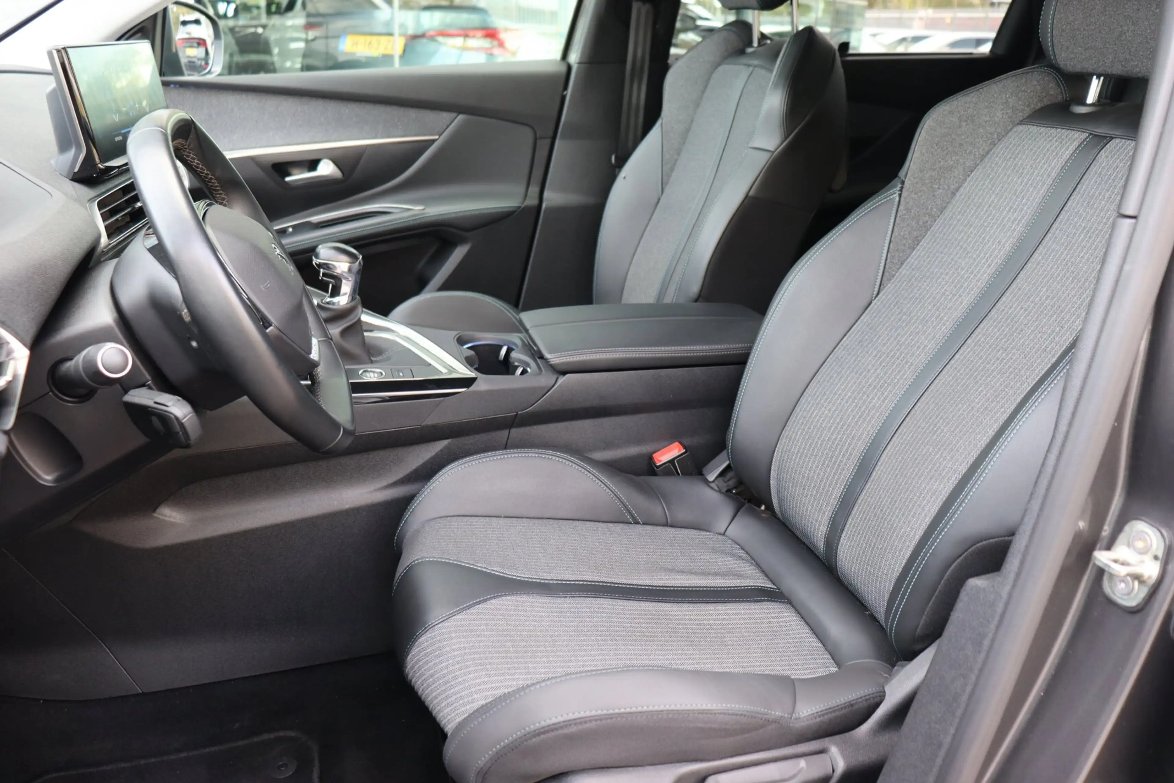 Peugeot 5008 1.2 PT Blue L. Allure Org.NL 7-pers. camera el.kle — photo 8