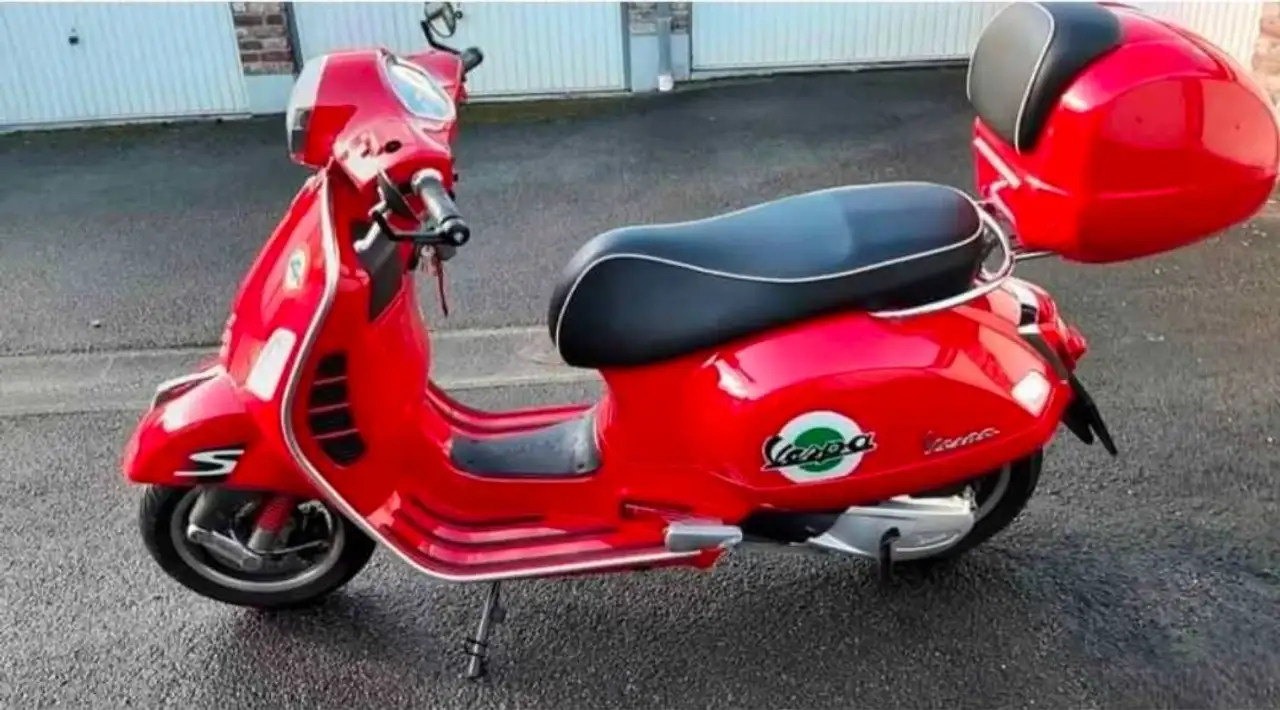 Vespa GTS 300