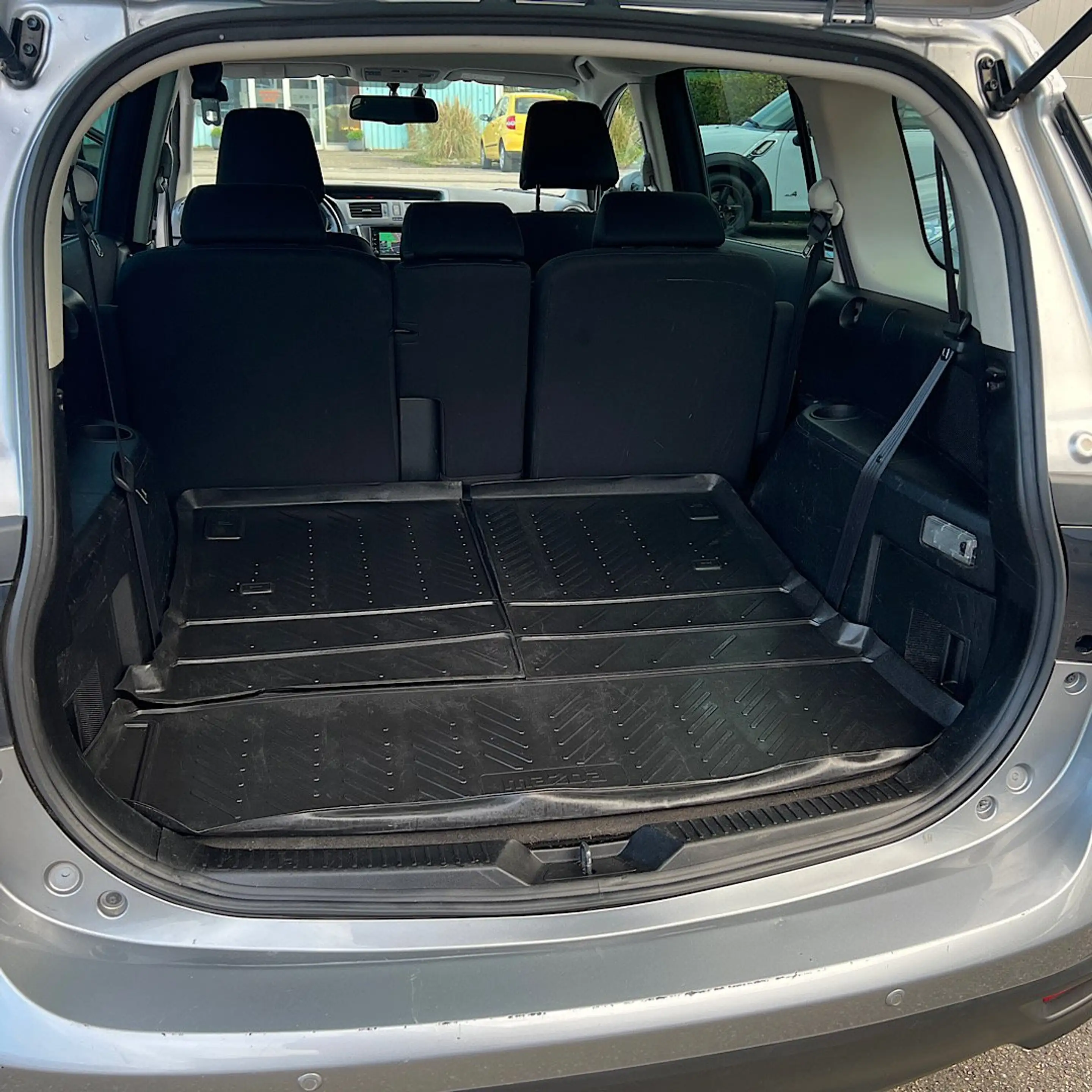 Mazda 5 Center-Line-7-Sitze-aus Schweiz-Tüv neu — photo 11