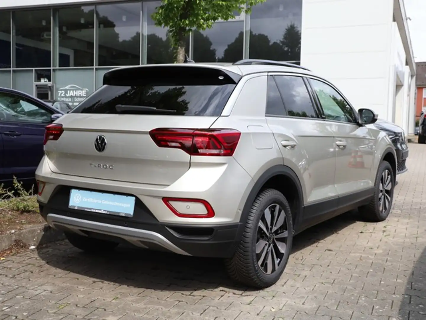 Volkswagen T-Roc 1.5TSi DSG Move R-Kamera ACC NaviMedia 17Zoll LED Grau - 2