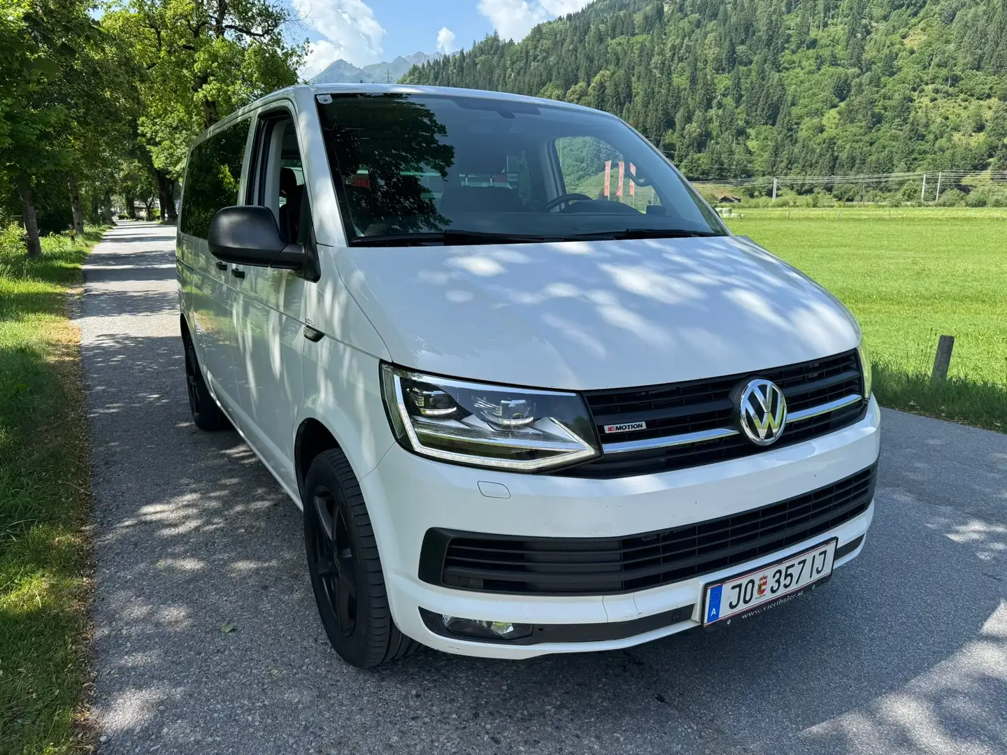 Volkswagen T6 Multivan Multivan Trendline 2,0 TDI BMT Trendline Weiß - 1
