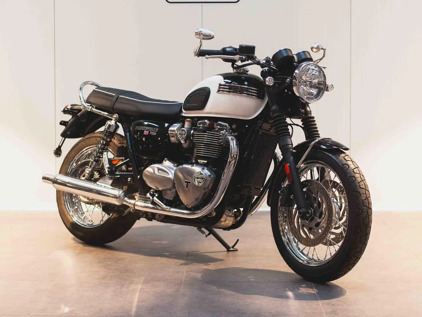 Triumph Bonneville T120 1 AN DE GARANTIE - 1