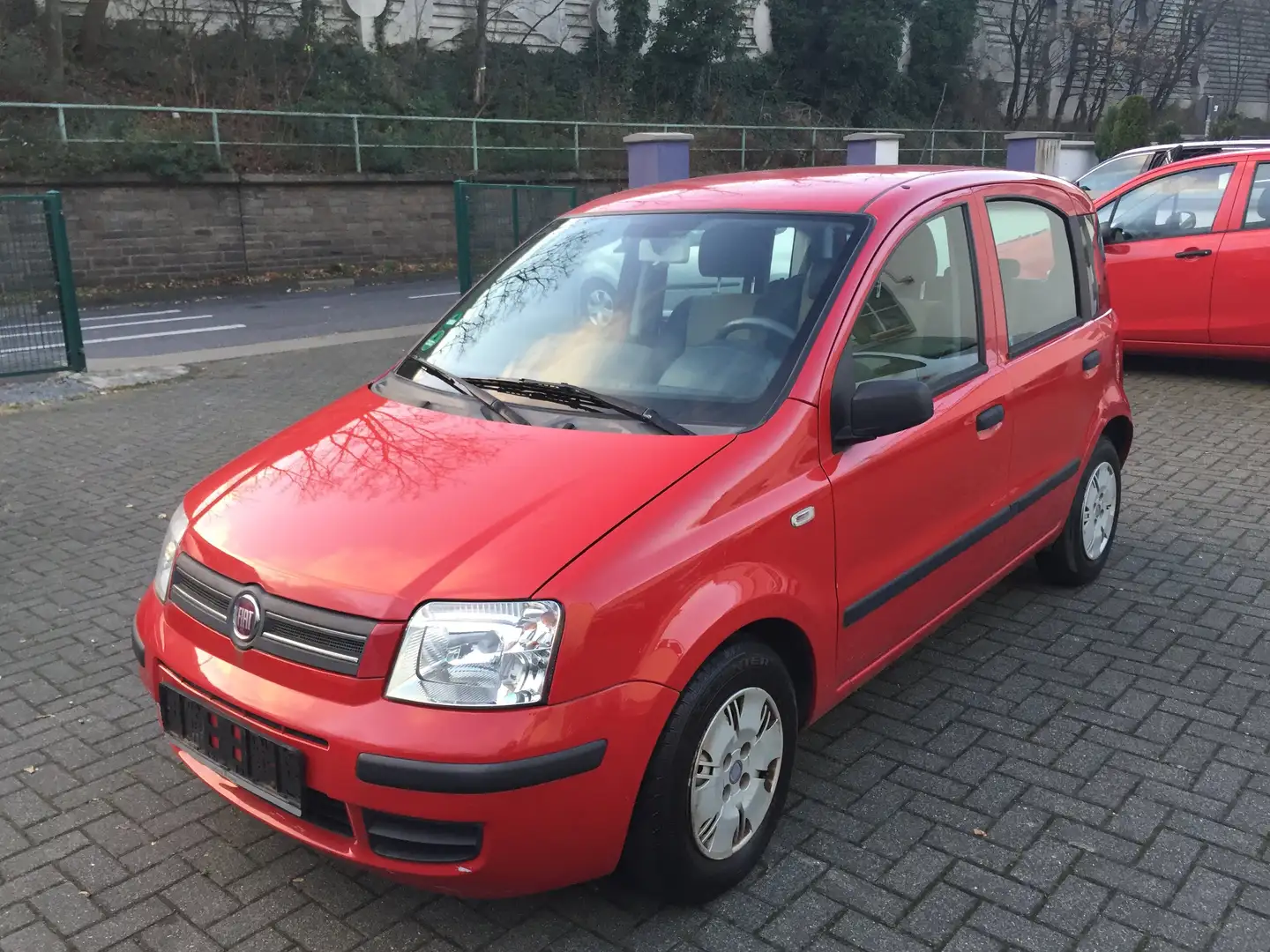 Fiat Panda 1.2 Dynamic Klima, Servo, Zentral, ABS. E. Fenster Rot - 1