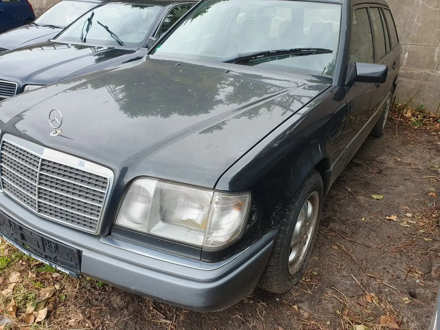 Mercedes-Benz E 220 T Model, SSD, fahrbreit, Kein TÜV Grau - 2