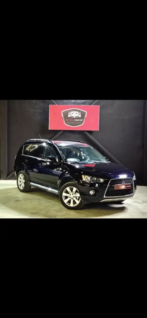 Mitsubishi Outlander 220DI-D Motion 4WD Negro - 2