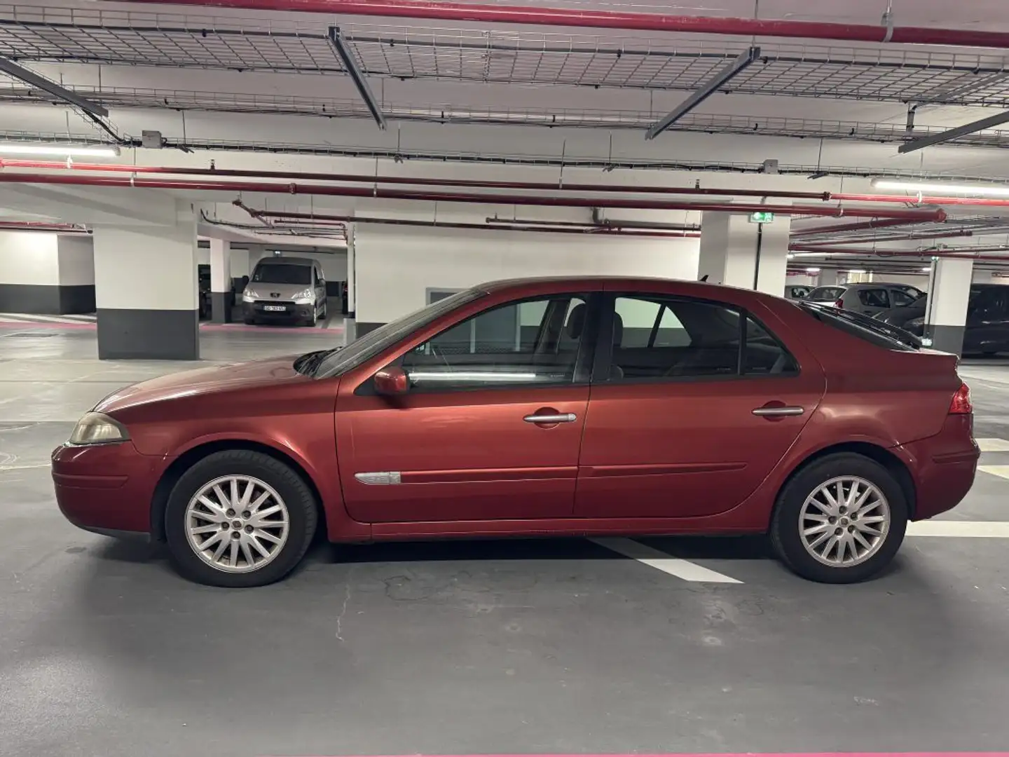 Renault Laguna CONFORT EXPRESSION 1.9DCI 125 Rouge - 2