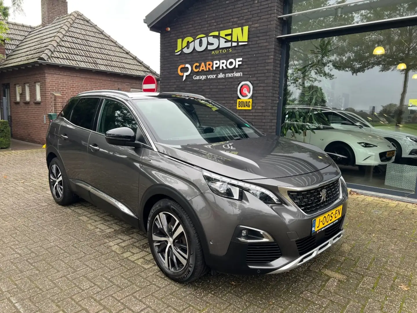 Peugeot 3008 1.6 E-THP GT LINE Grijs - 1