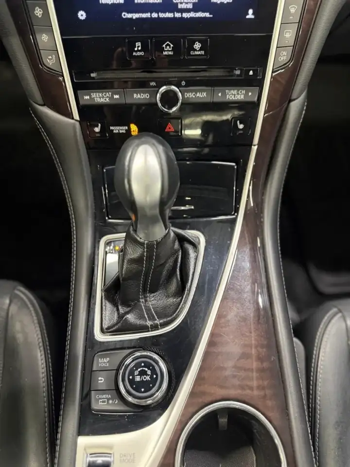 Infiniti Q50 снимка Infiniti Q50