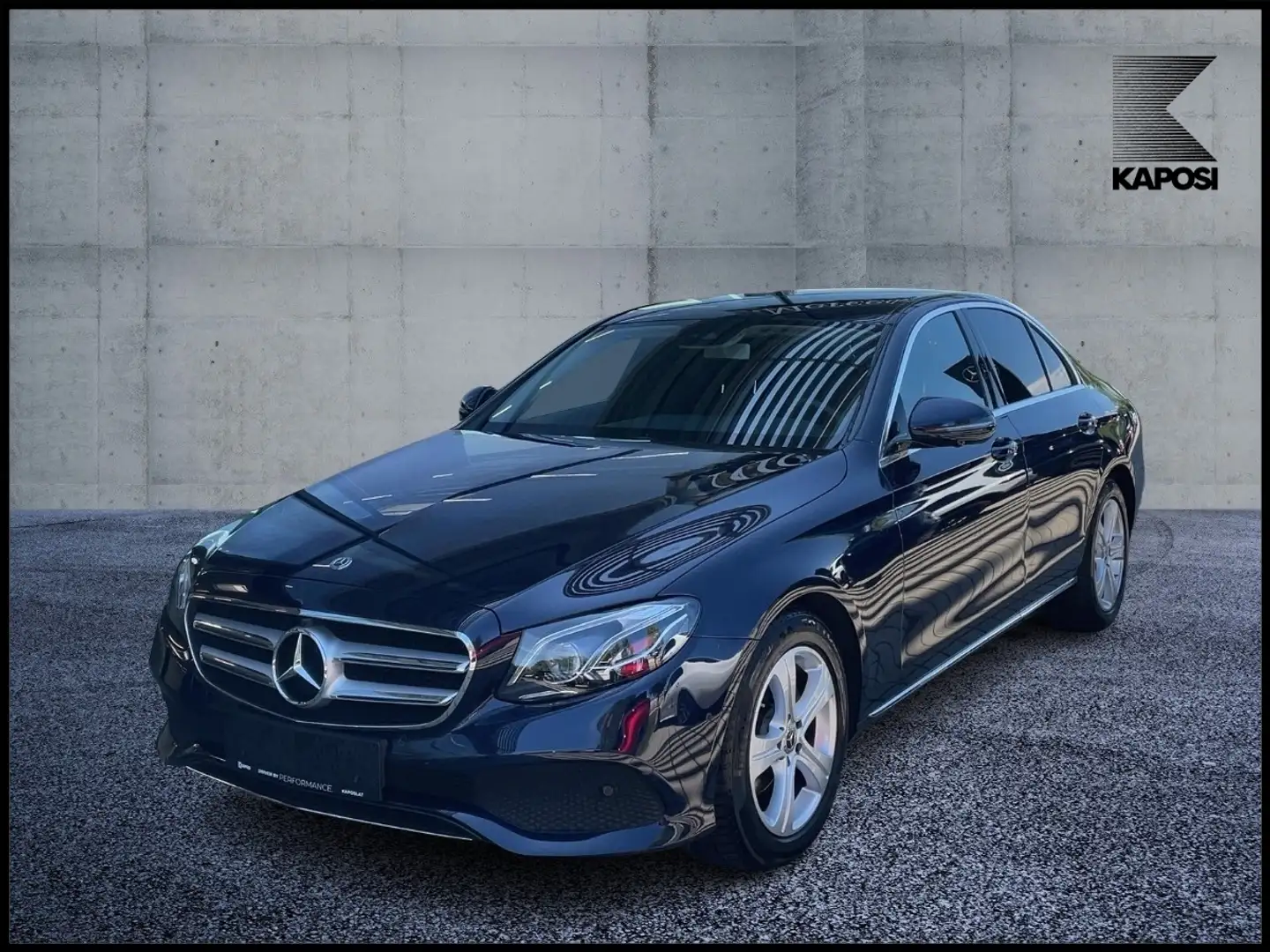 Mercedes-Benz E 200 d Limousine SpurH SpurW PDC SHZ el.Heck Blau - 1