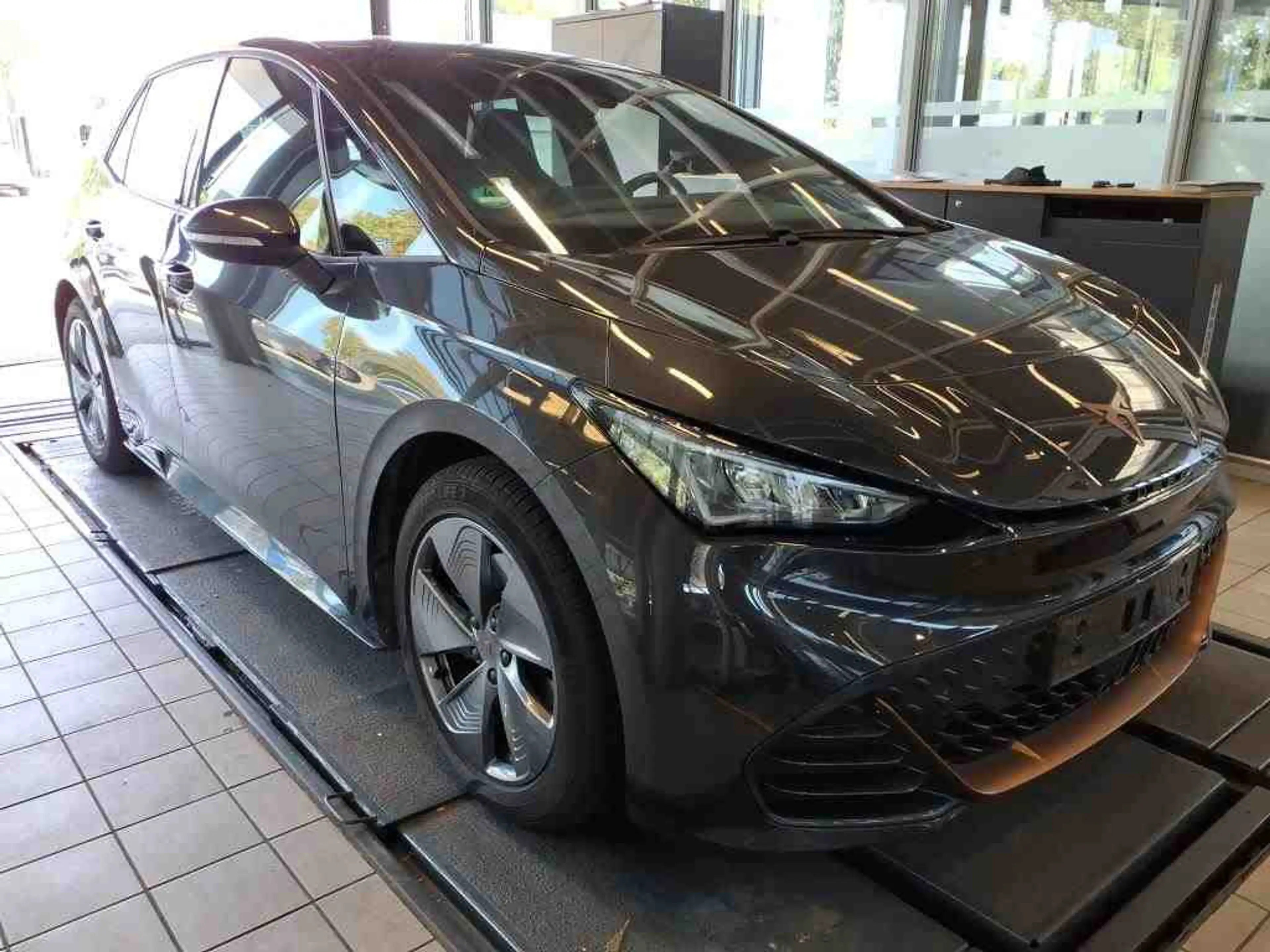 CUPRA Born electric*WÄRMEPUMPE*LED*KAMERA*PDC*SHZ*NAVI — photo 4