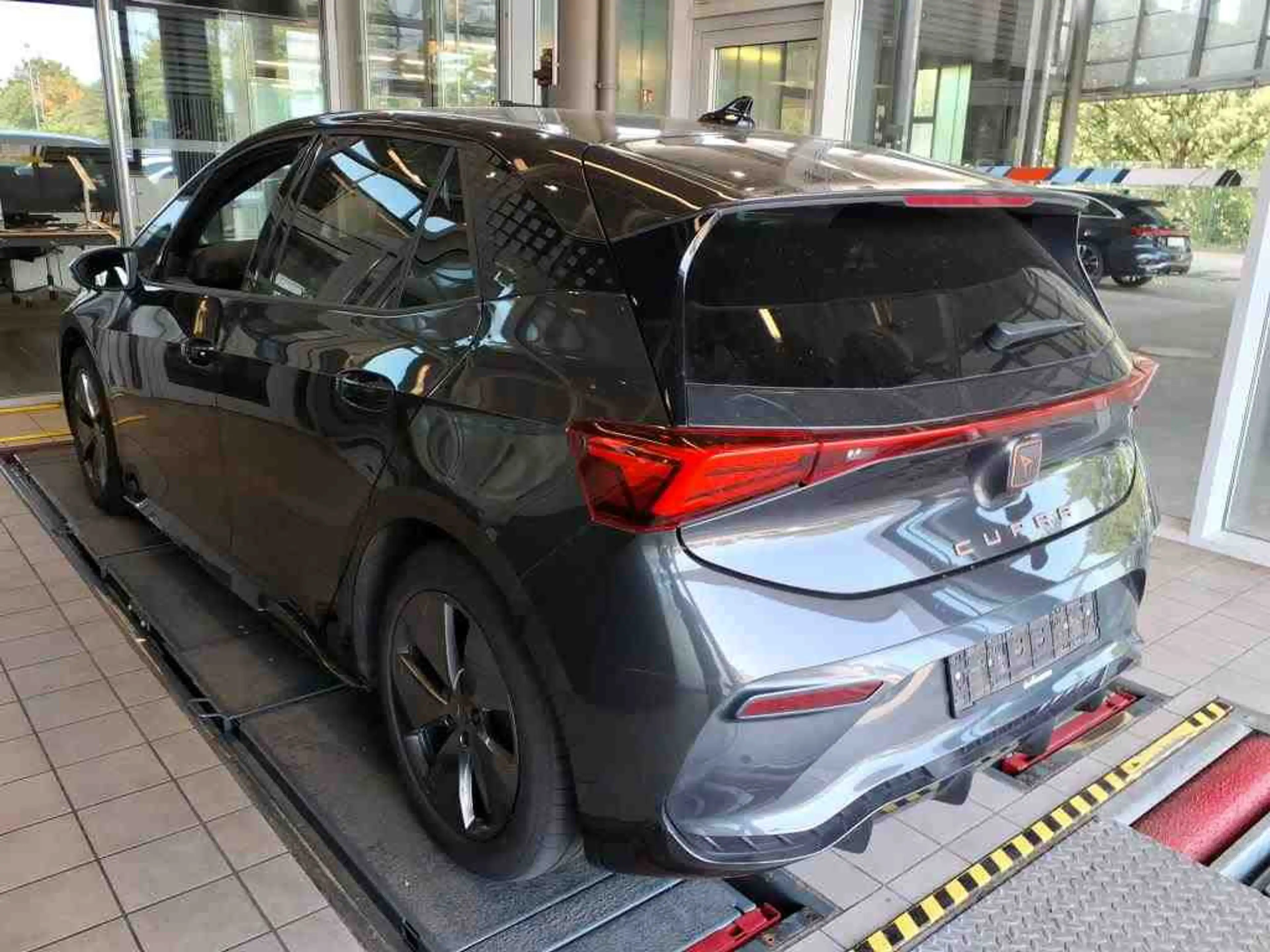CUPRA Born electric*WÄRMEPUMPE*LED*KAMERA*PDC*SHZ*NAVI — photo 5