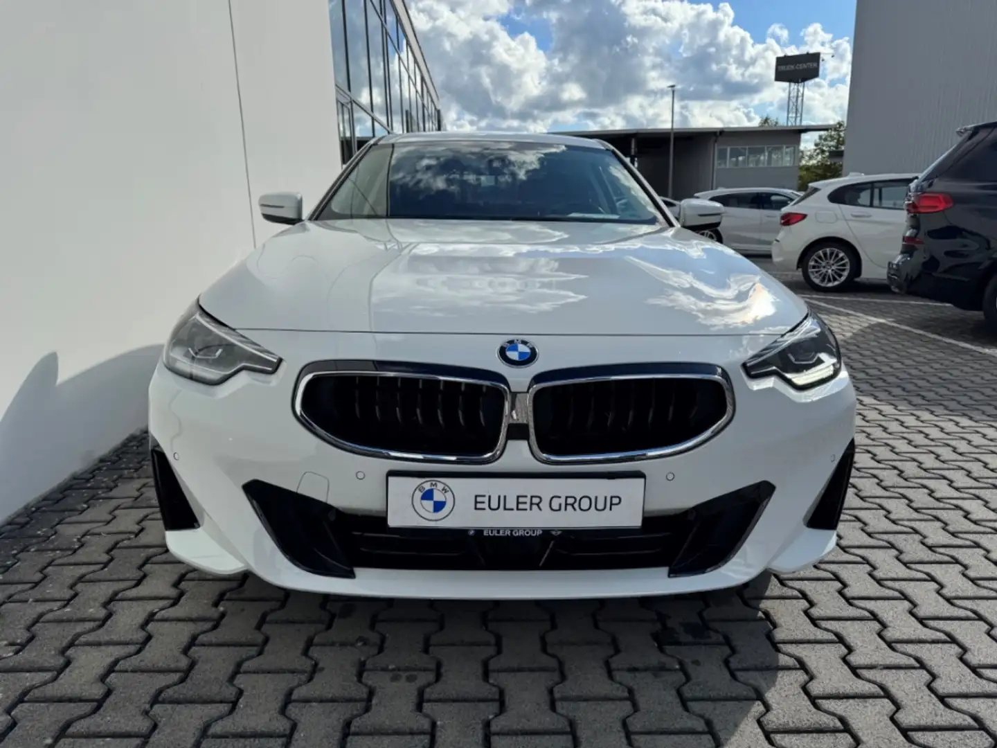 BMW 218 i Sommer18'' Komf SportLenk/Sitze Hifi ParkAss LC+ Weiß - 2