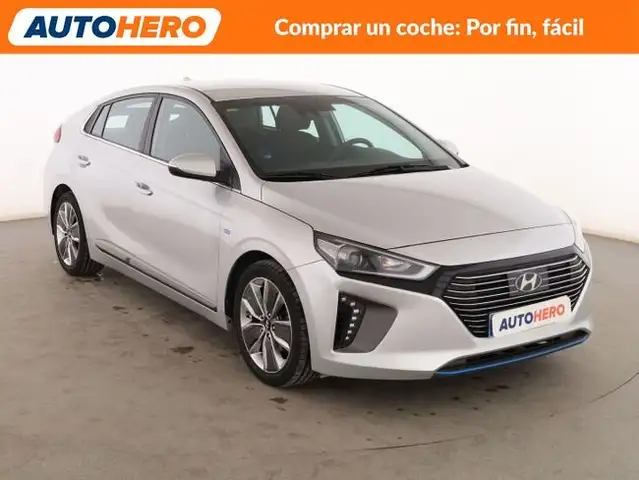 Hyundai Ioniq view 8