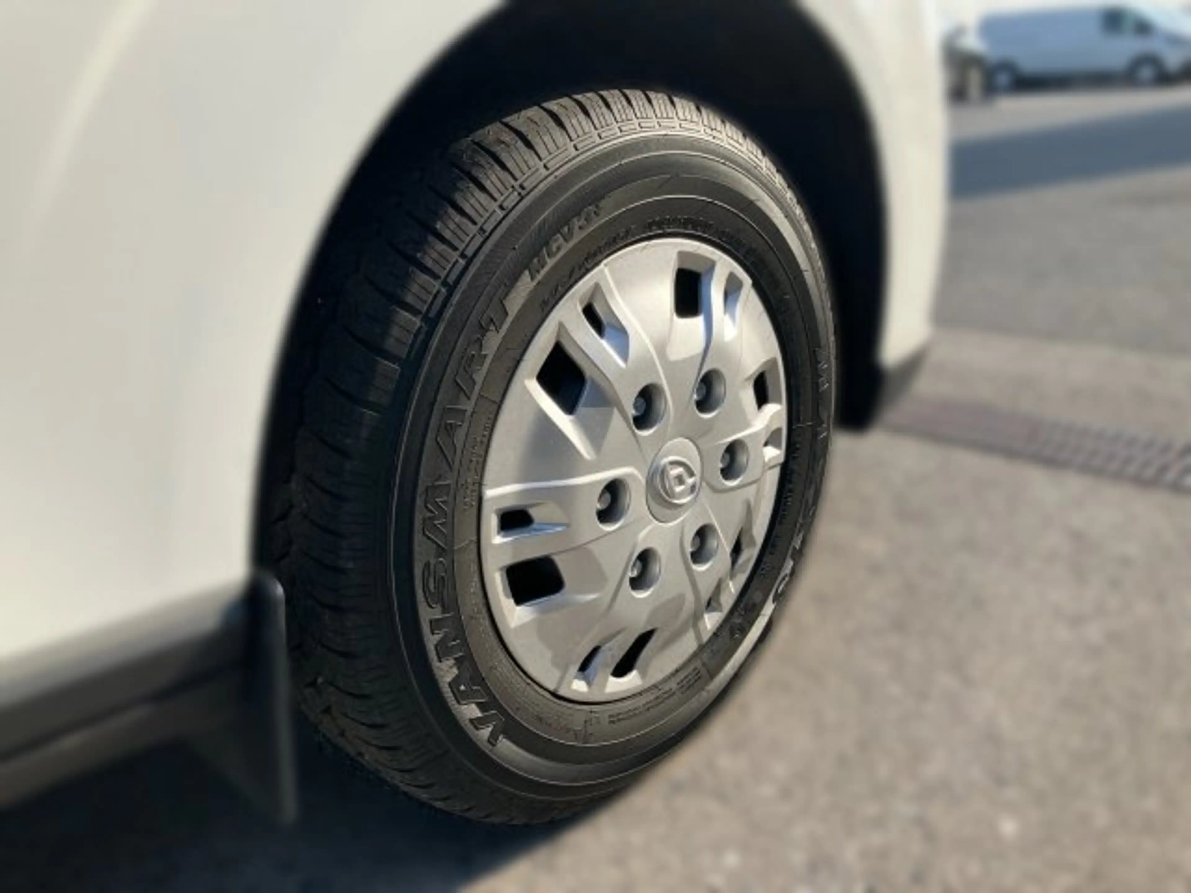 Maxus eDeliver 3 EDEL7 eDeliver7 AWD 88kWh L2H1 7al2h1-PD — photo 15