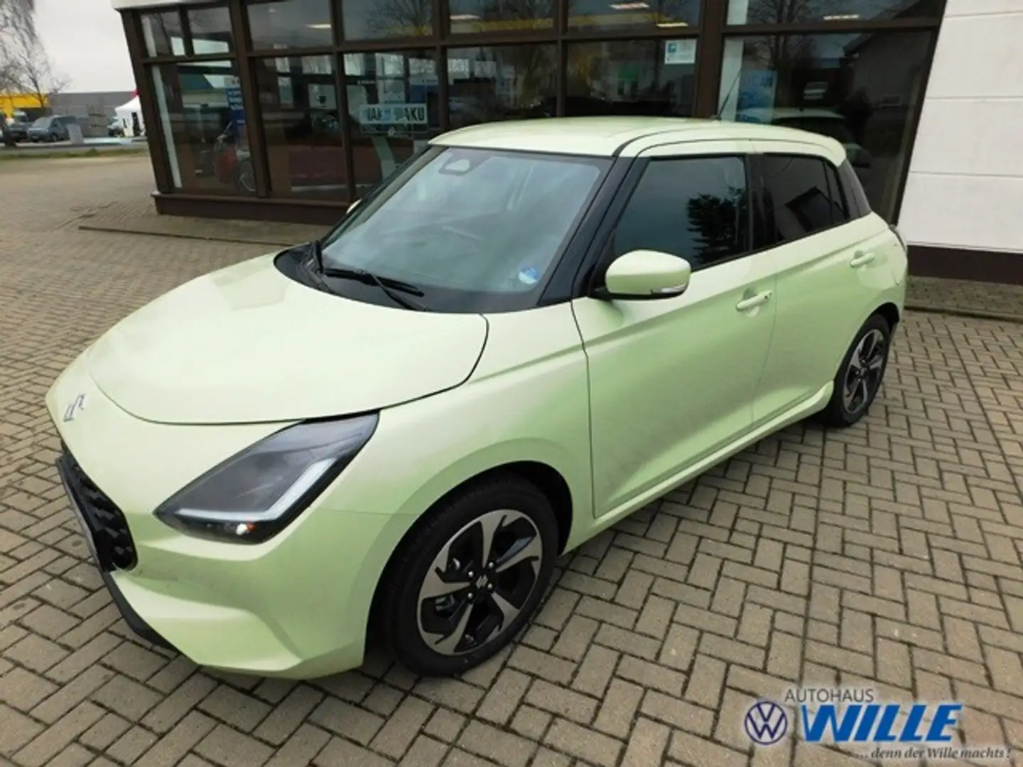 Suzuki Swift 1.2 Dualjet 5D 5M/T 4x2 Comfort+ Hybrid Klima Gelb - 1