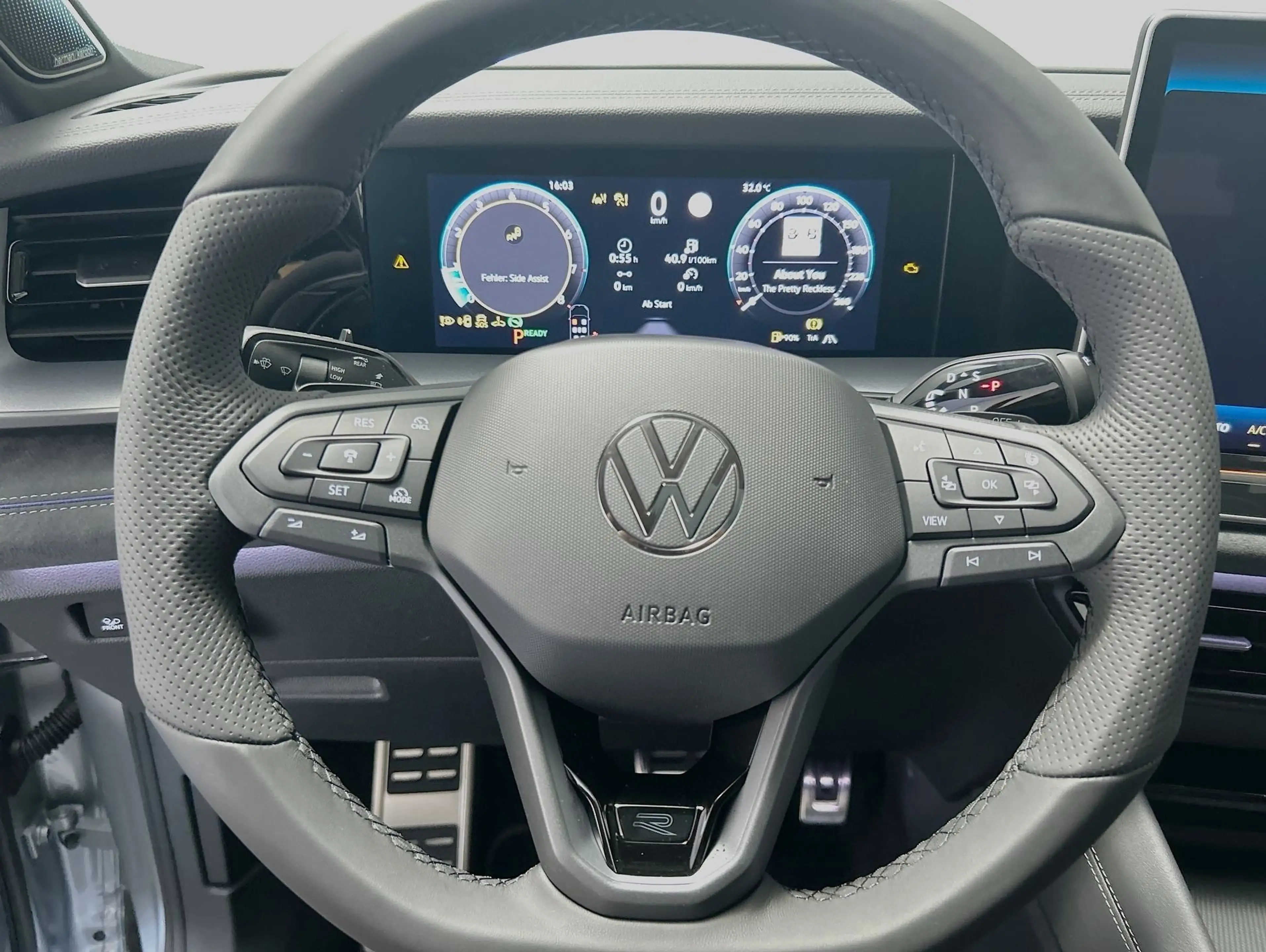 Volkswagen Tayron R-Line 1.5 l eTSI CarPlay Pano Black ACC — photo 9