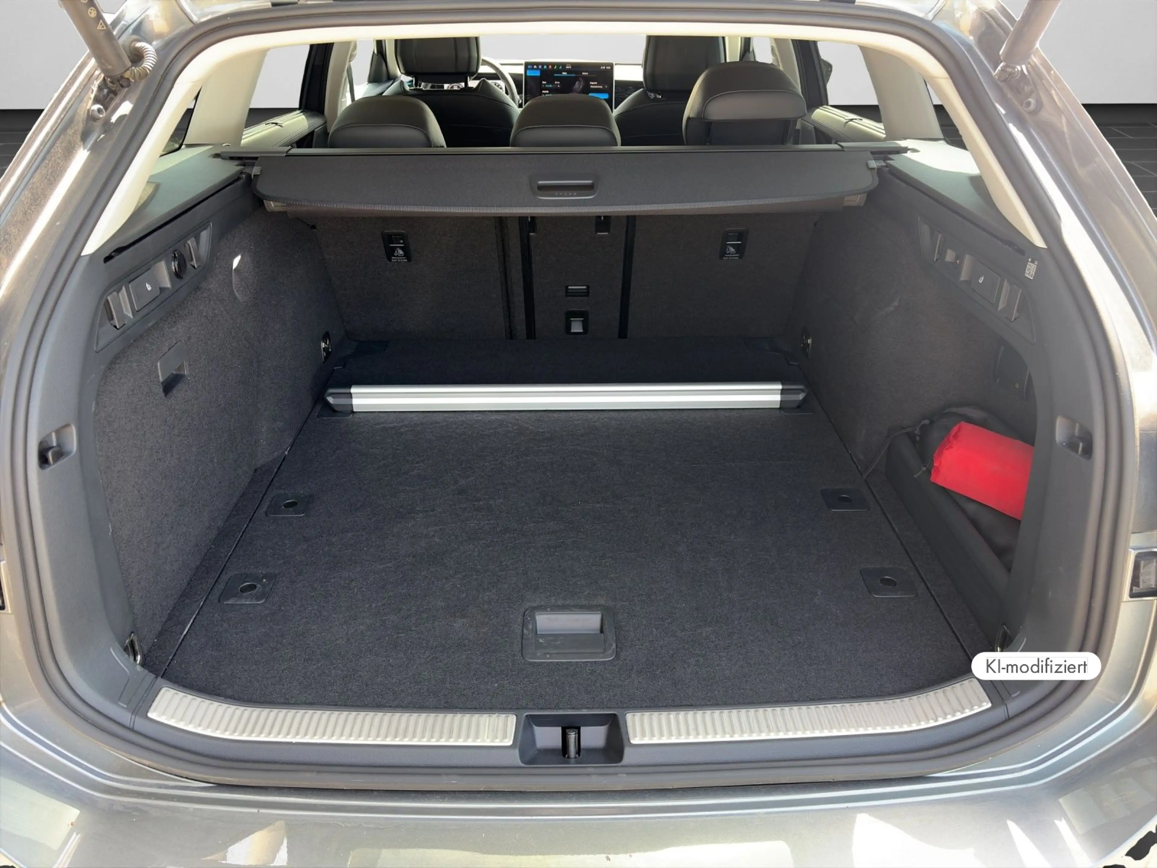 Volkswagen Passat Variant Elegance 2.0 TDI DSG AHK 360°KAM — photo 15