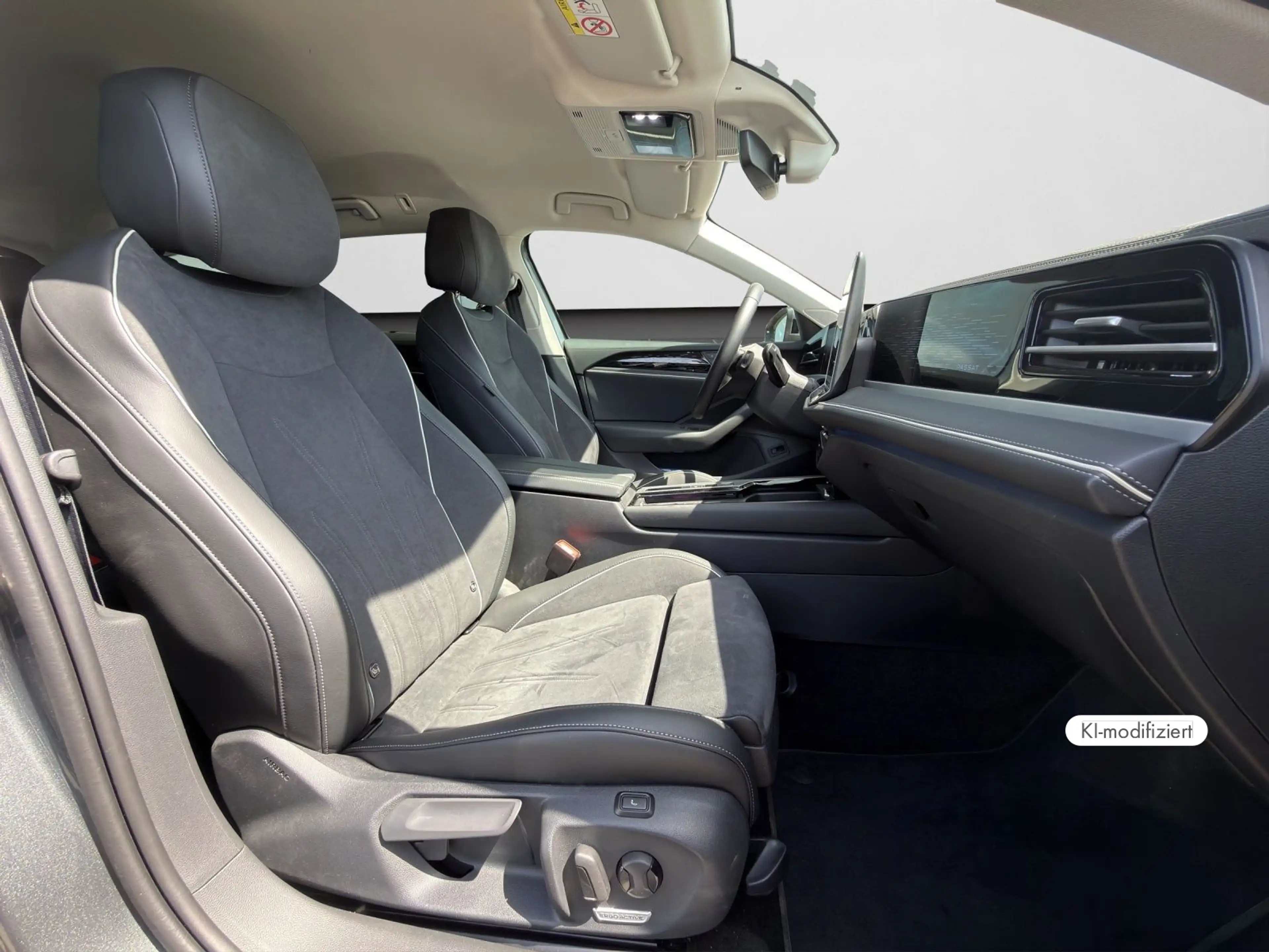 Volkswagen Passat Variant Elegance 2.0 TDI DSG AHK 360°KAM — photo 4