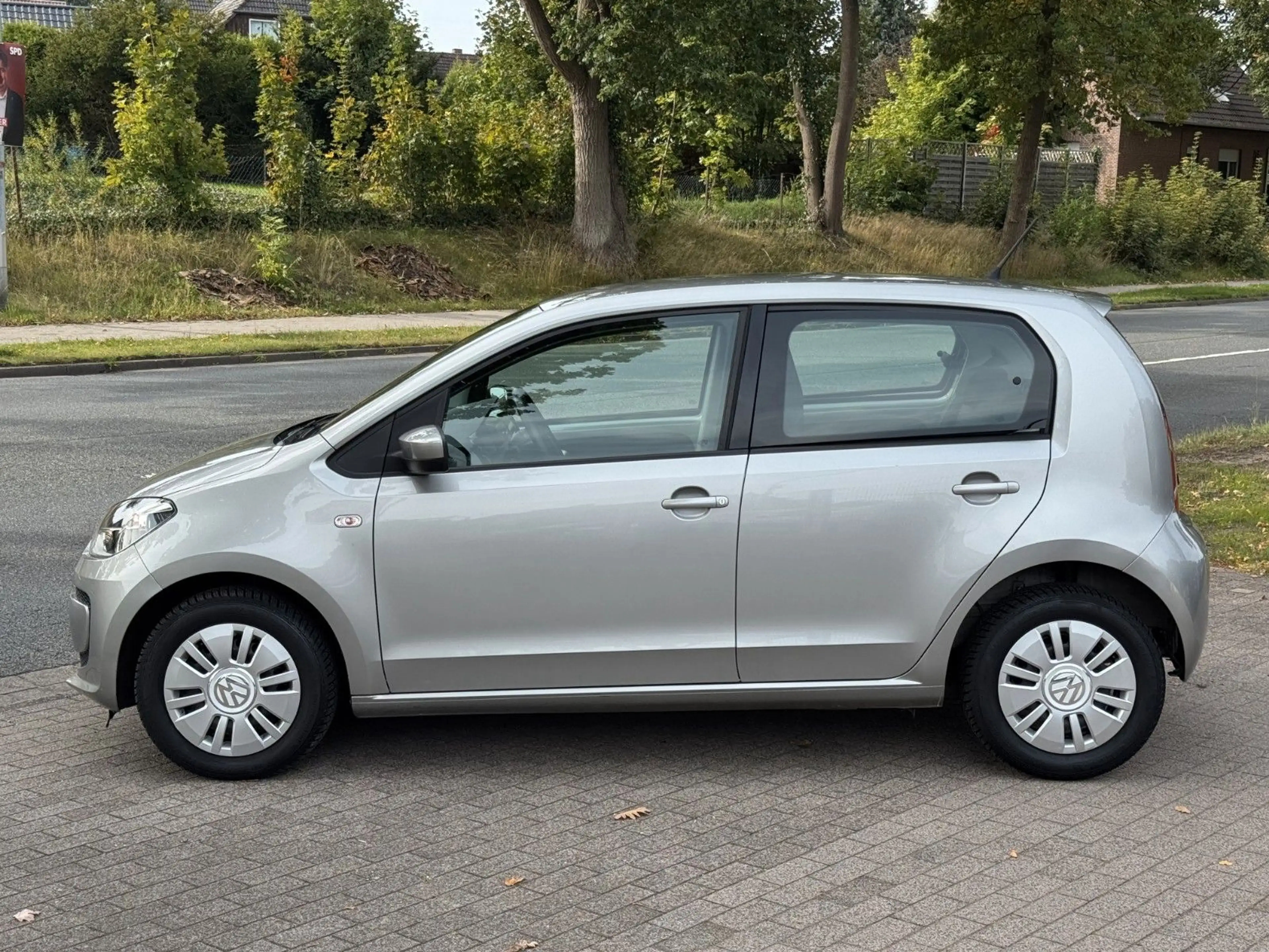 Volkswagen up! Move Up! *KLIMA*WENIG KM*GARANTIE* — photo 6