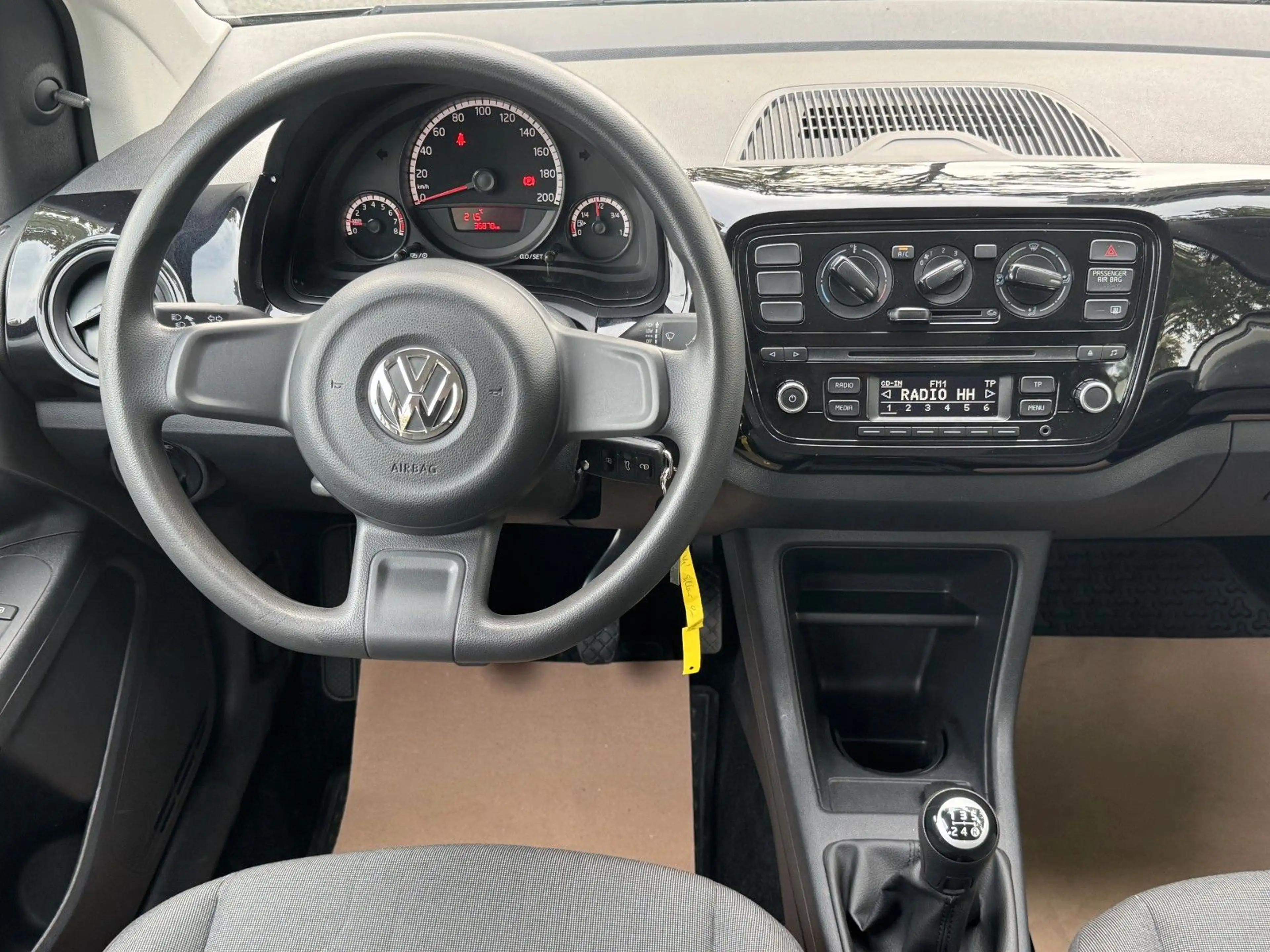 Volkswagen up! Move Up! *KLIMA*WENIG KM*GARANTIE* — photo 8