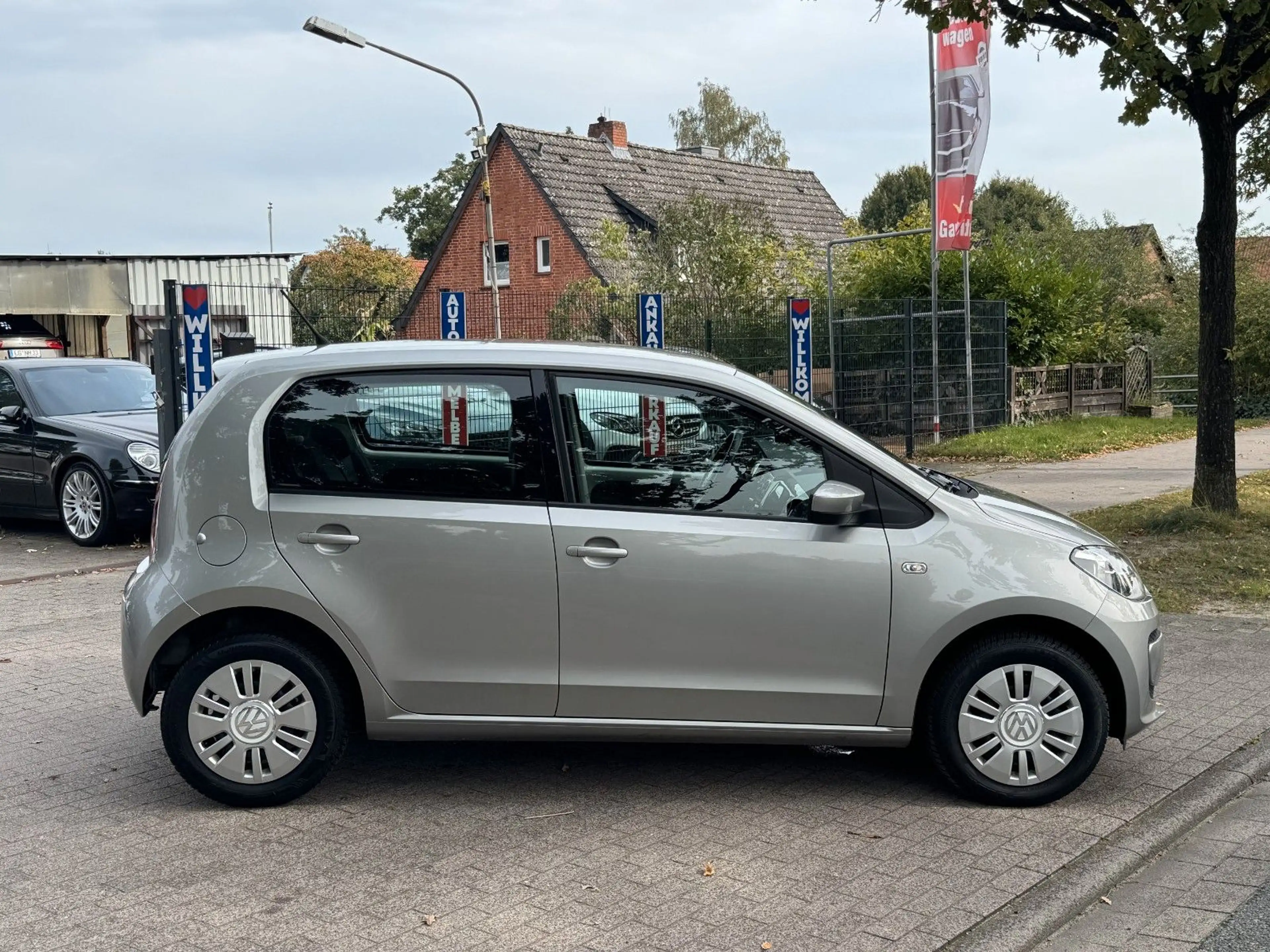 Volkswagen up! Move Up! *KLIMA*WENIG KM*GARANTIE* — photo 7