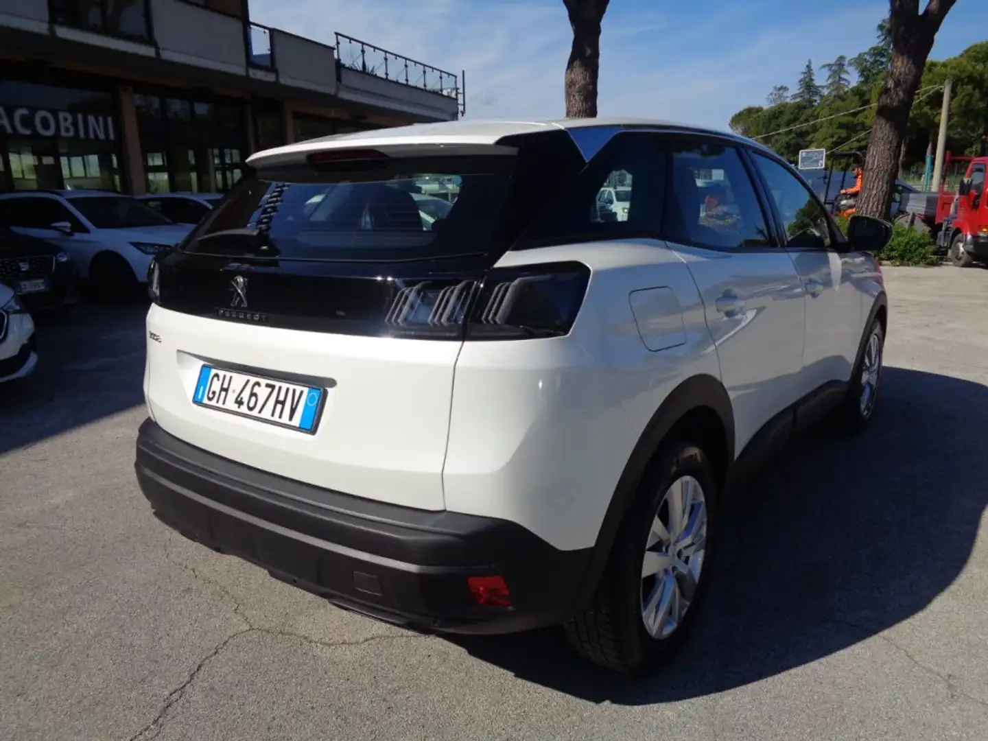 Peugeot 3008 BlueHDi 130 S&S EAT8 Active Business Bianco - 2