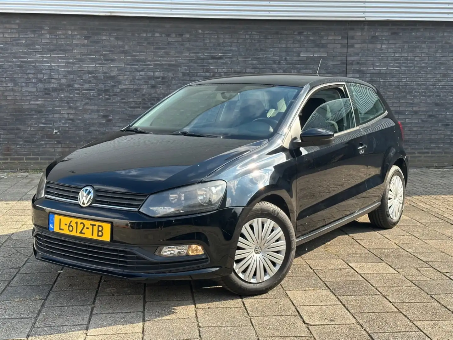 Volkswagen Polo 1.0, Airco, Goed Onderhouden Zwart - 1