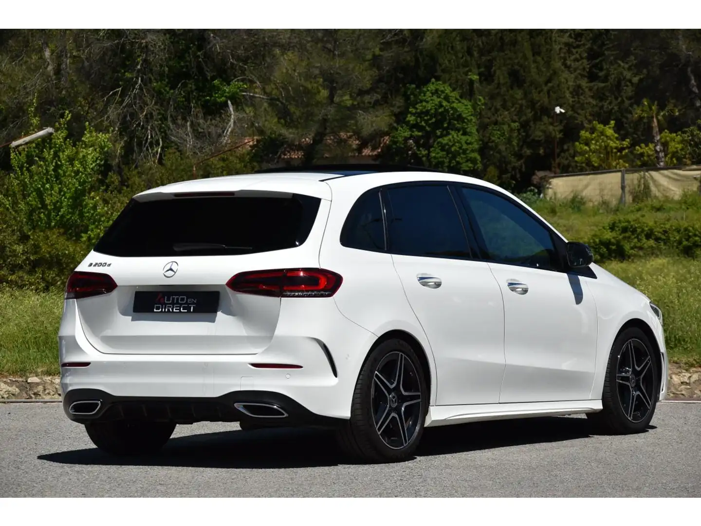 Mercedes-Benz B 200 B 200 d - BV 8G-DCT  BERLINE - BM 247 AMG Line Edi Blanc - 2