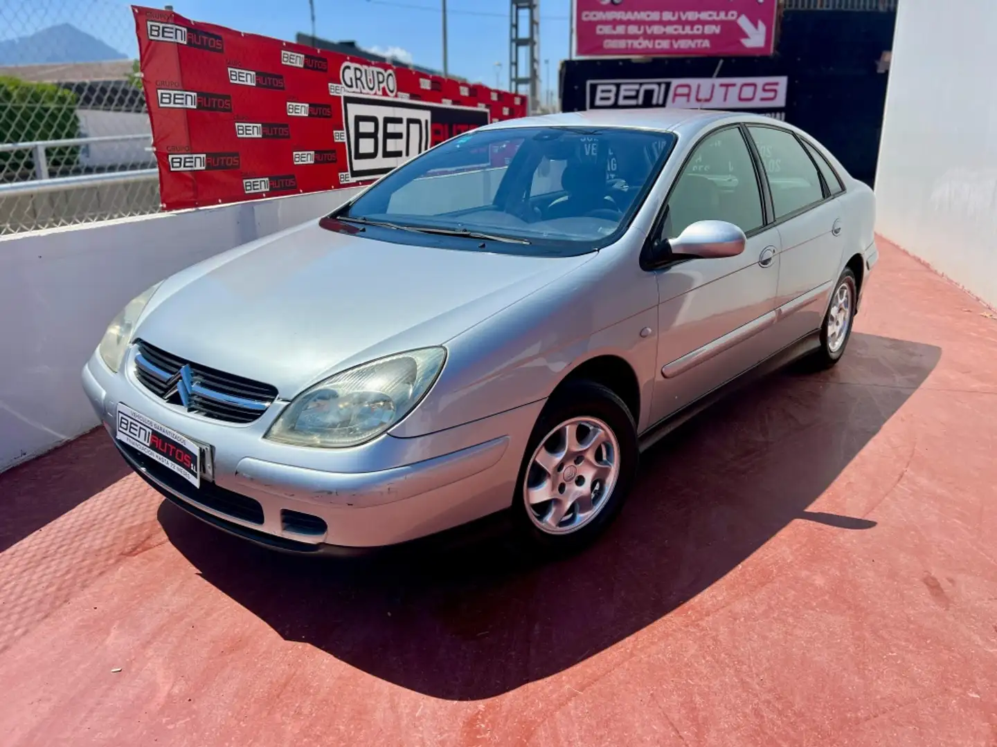 Citroen C5 1.8i 16v LX Plateado - 1