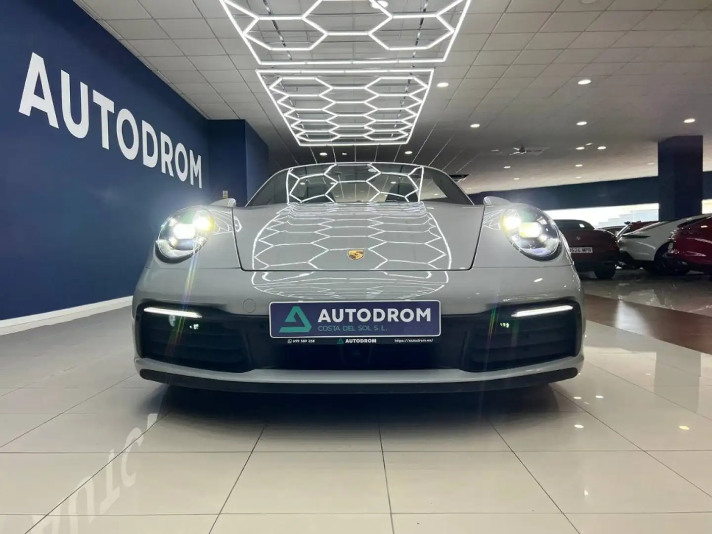 Porsche 992 Carrera 4S Cabriolet PDK Gris - 2