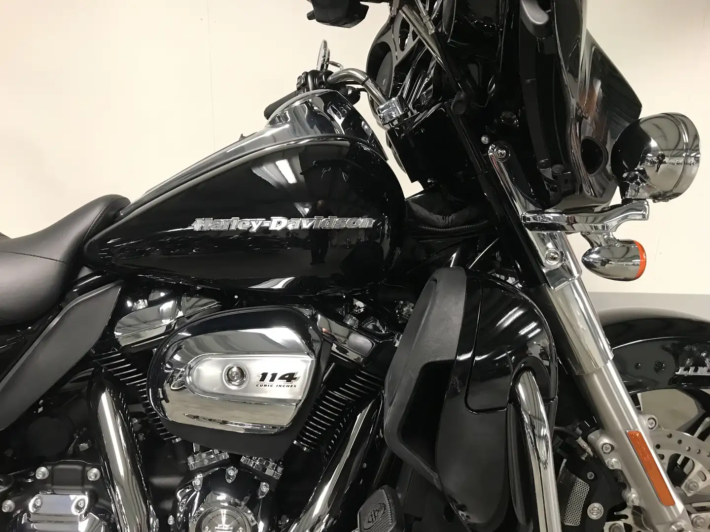 Harley-Davidson Ultra Limited TOURING FLHTK Noir - 2