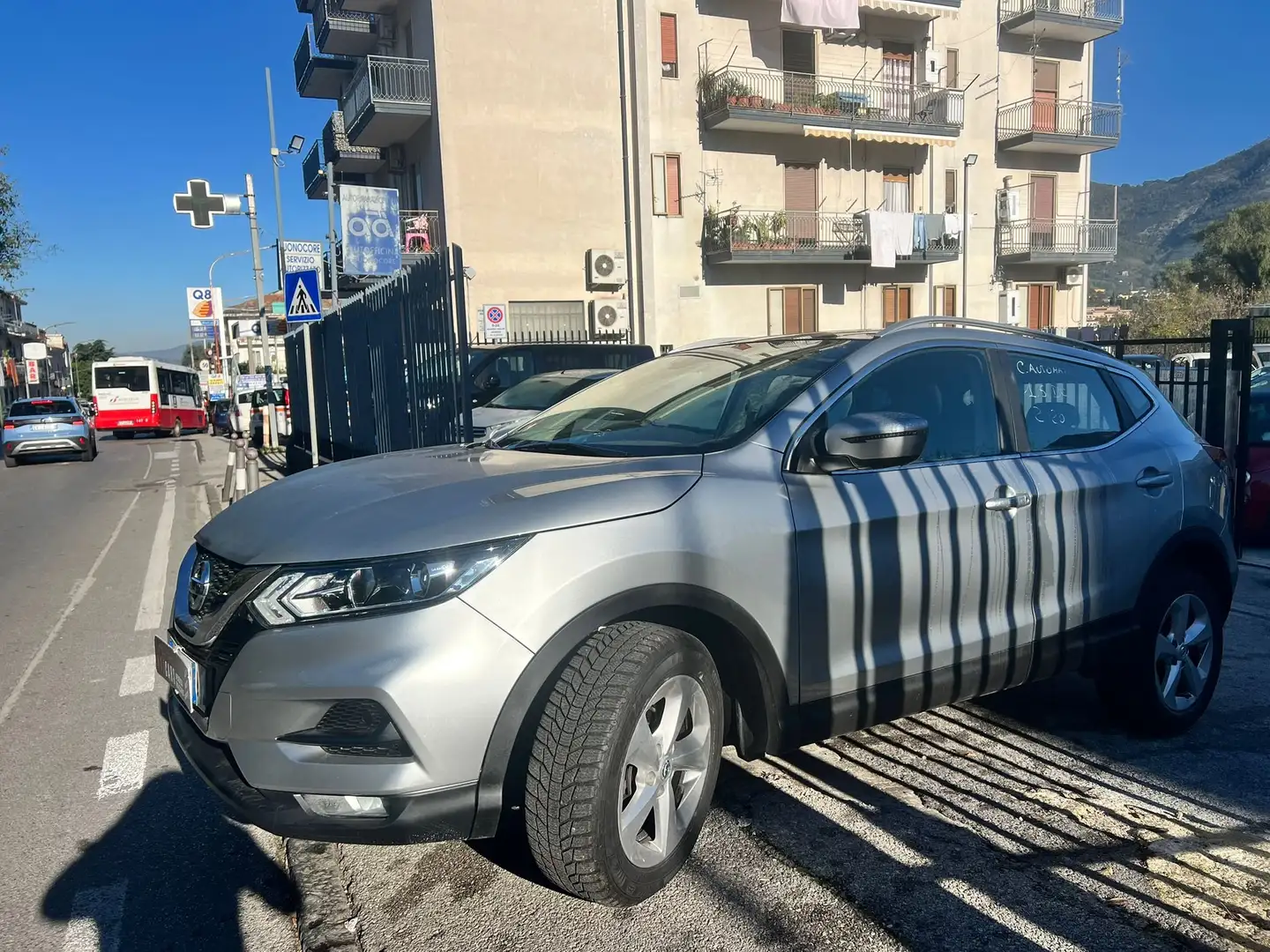 Nissan Qashqai Qashqai II 1.5 dci Business 115cv dct Grigio - 1