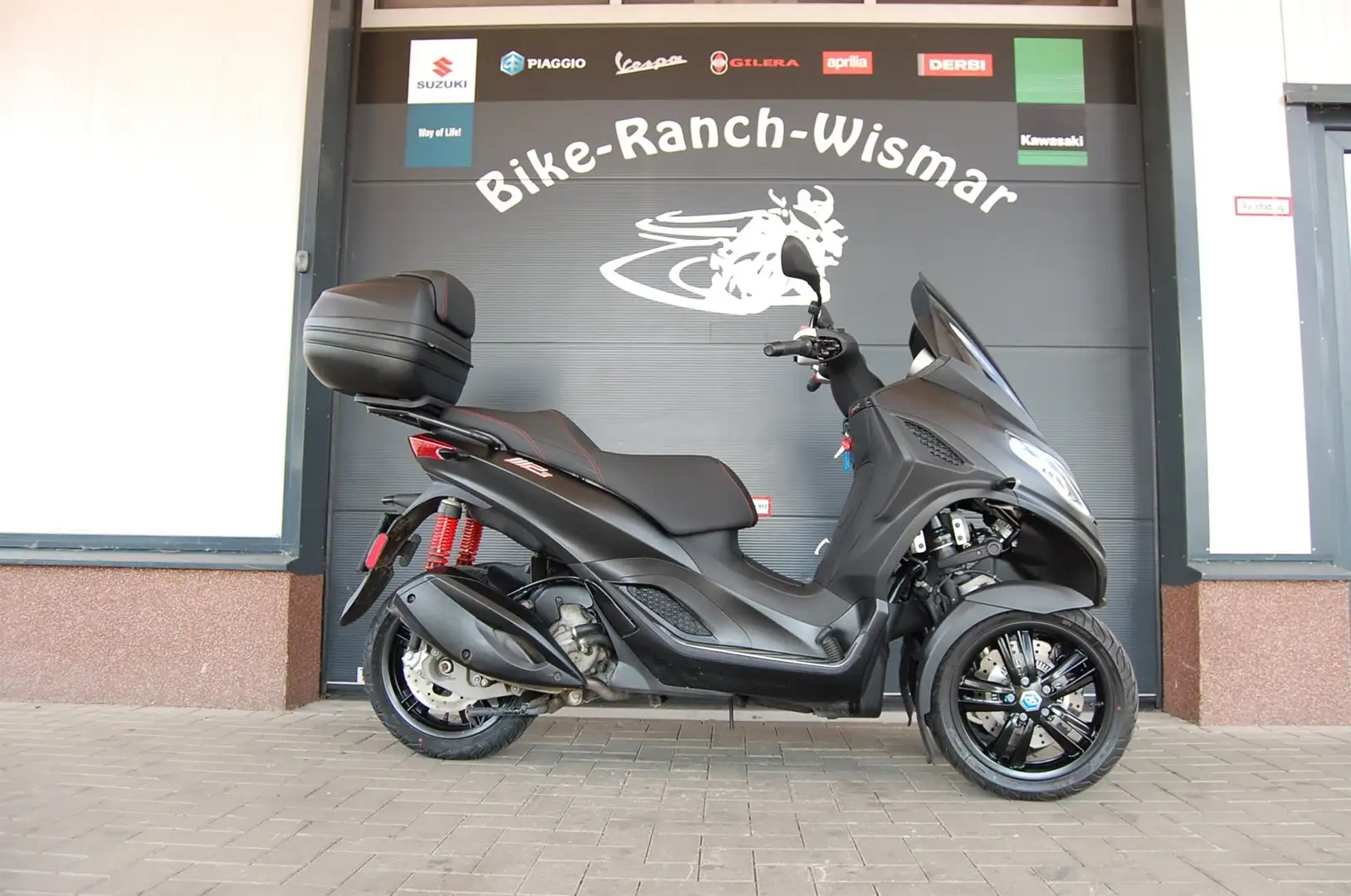 Piaggio MP3 300 mit Top Case Nero - 2