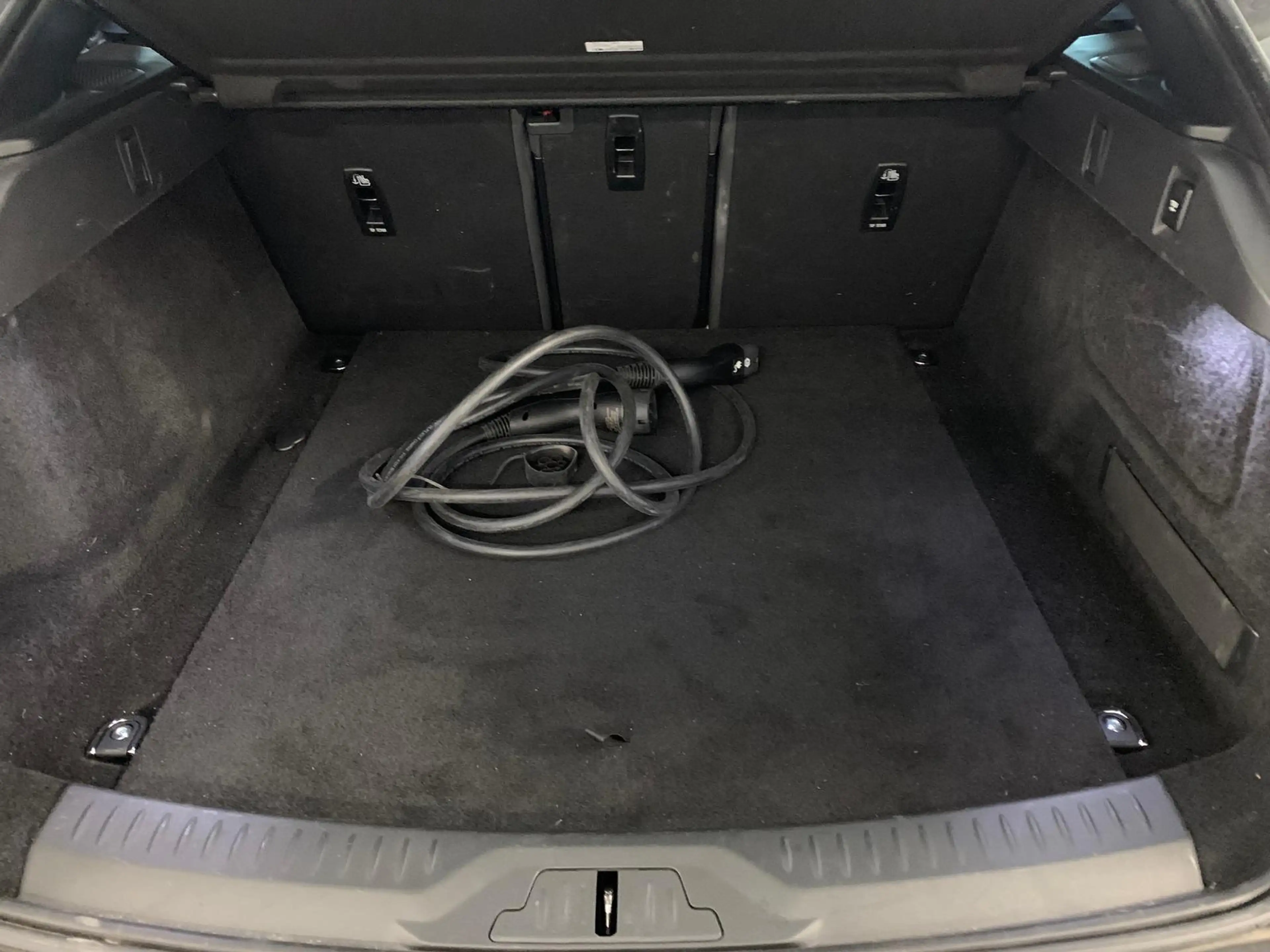 Jaguar I-Pace EV400 BlackPack Pano|Memo|Kam|Keyless|22" — photo 7