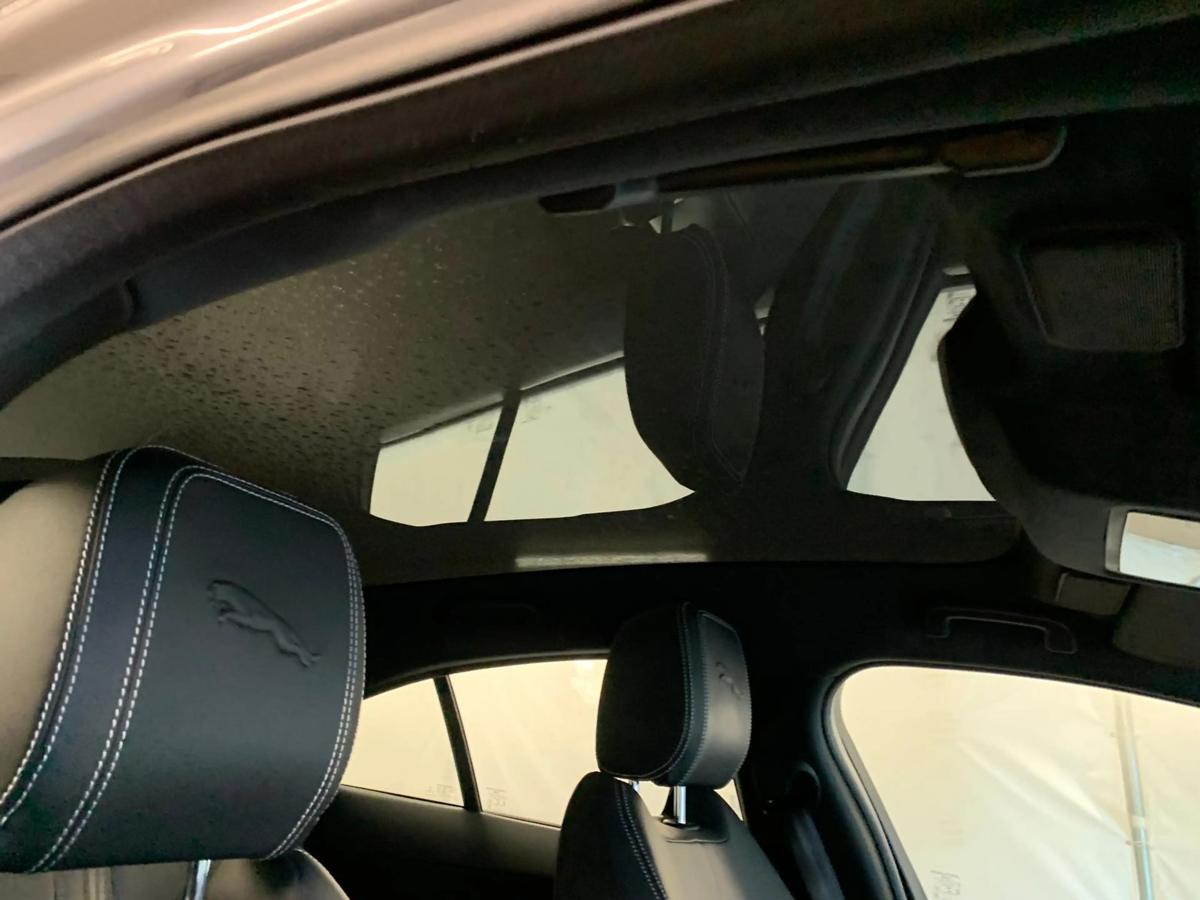 Jaguar I-Pace EV400 BlackPack Pano|Memo|Kam|Keyless|22" — photo 4